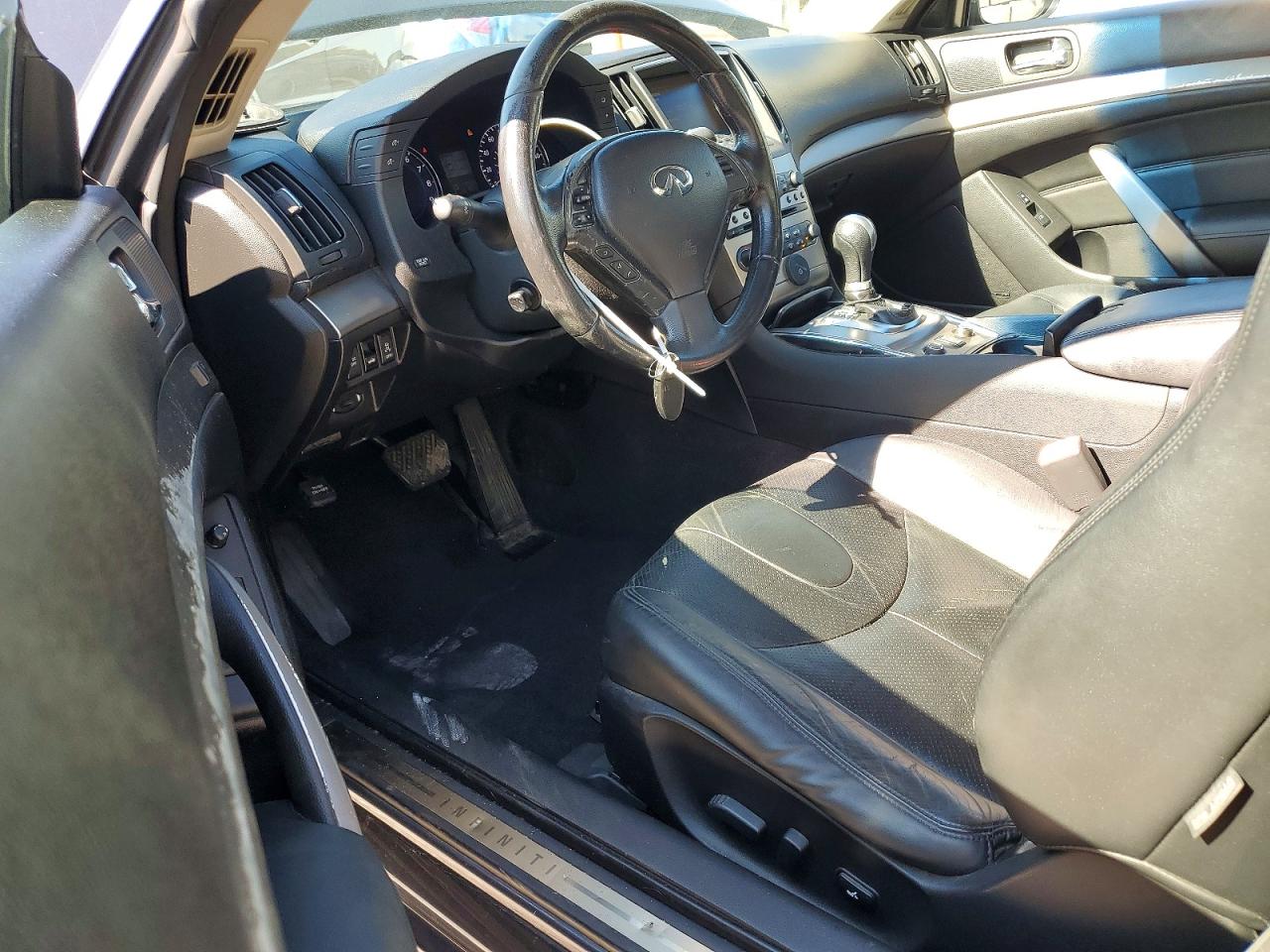 2010 INFINITI G37