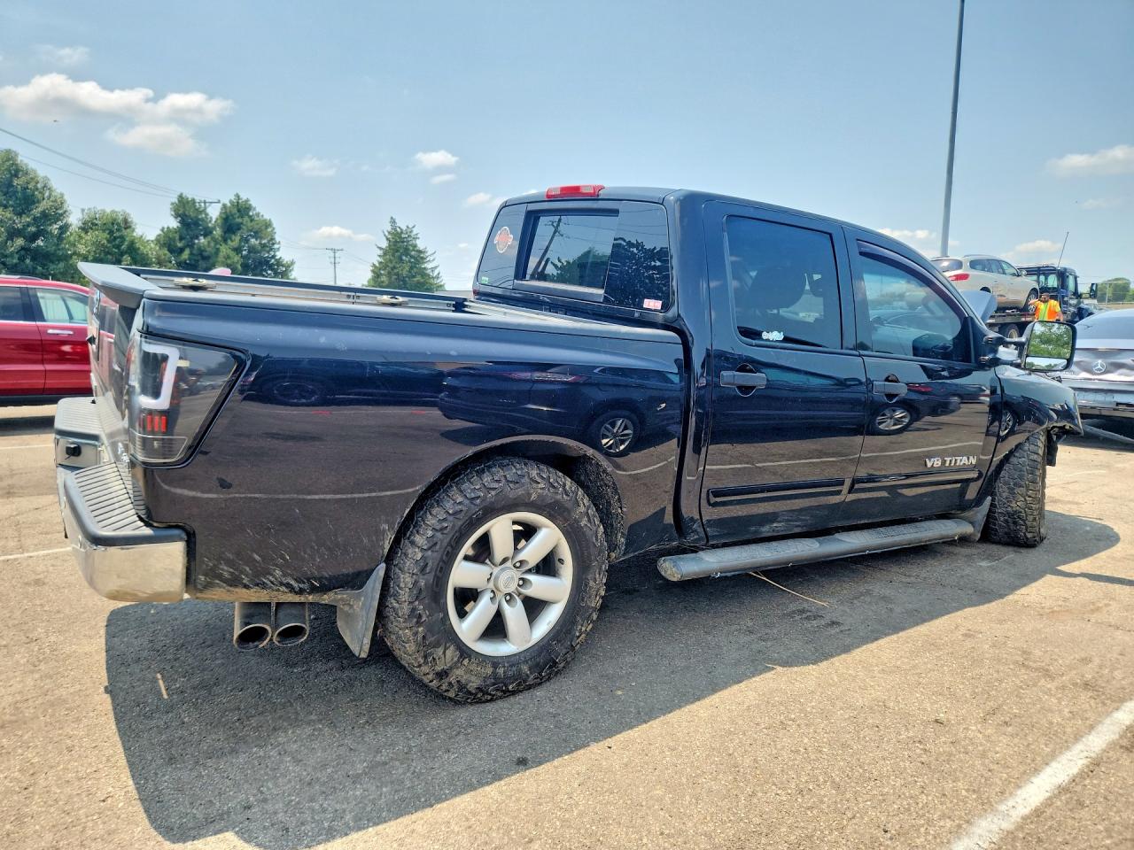 2013 NISSAN TITAN
