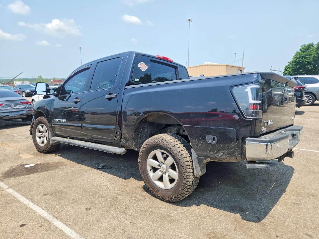 2013 NISSAN TITAN