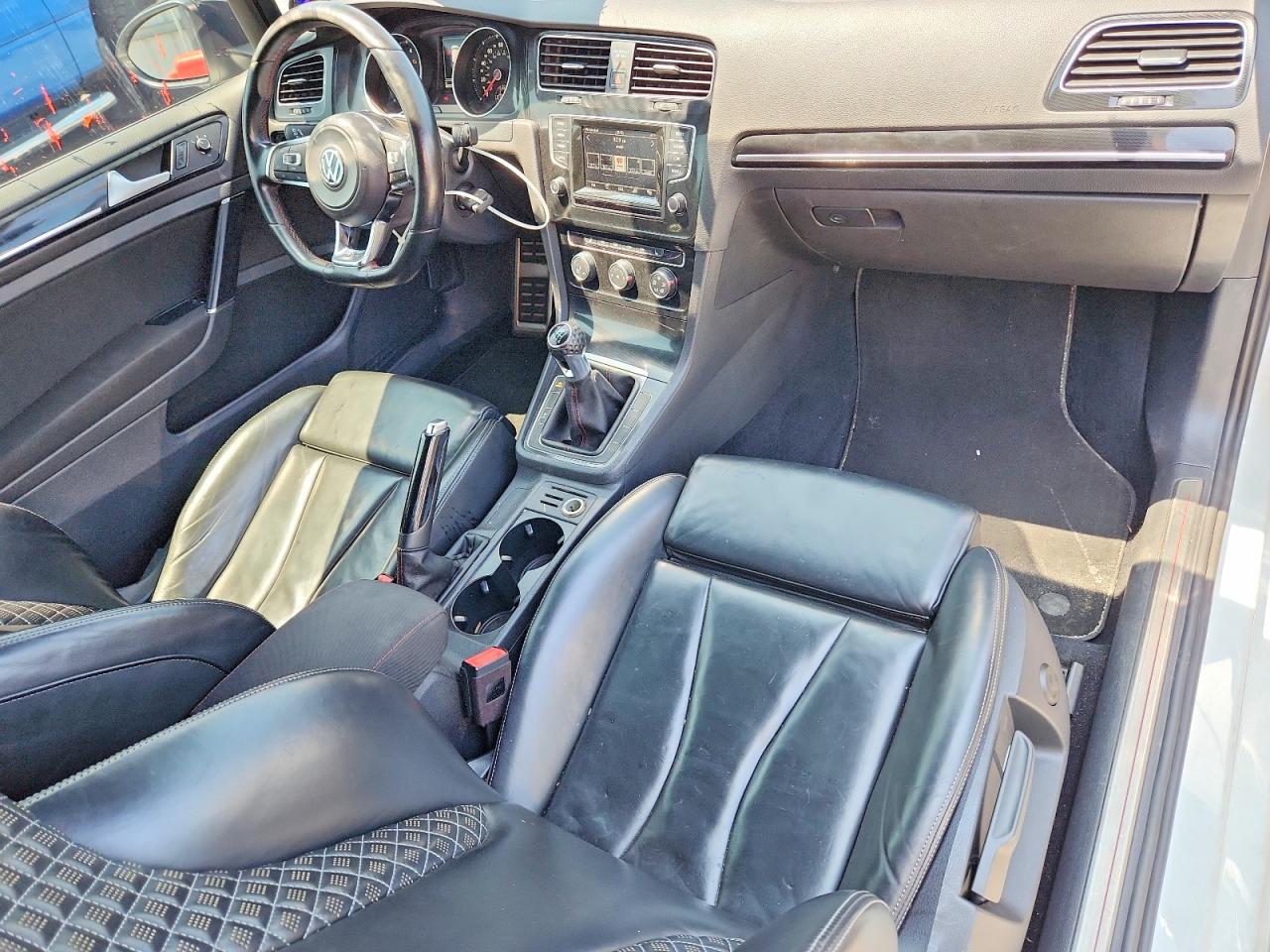 2015 VOLKSWAGEN GTI