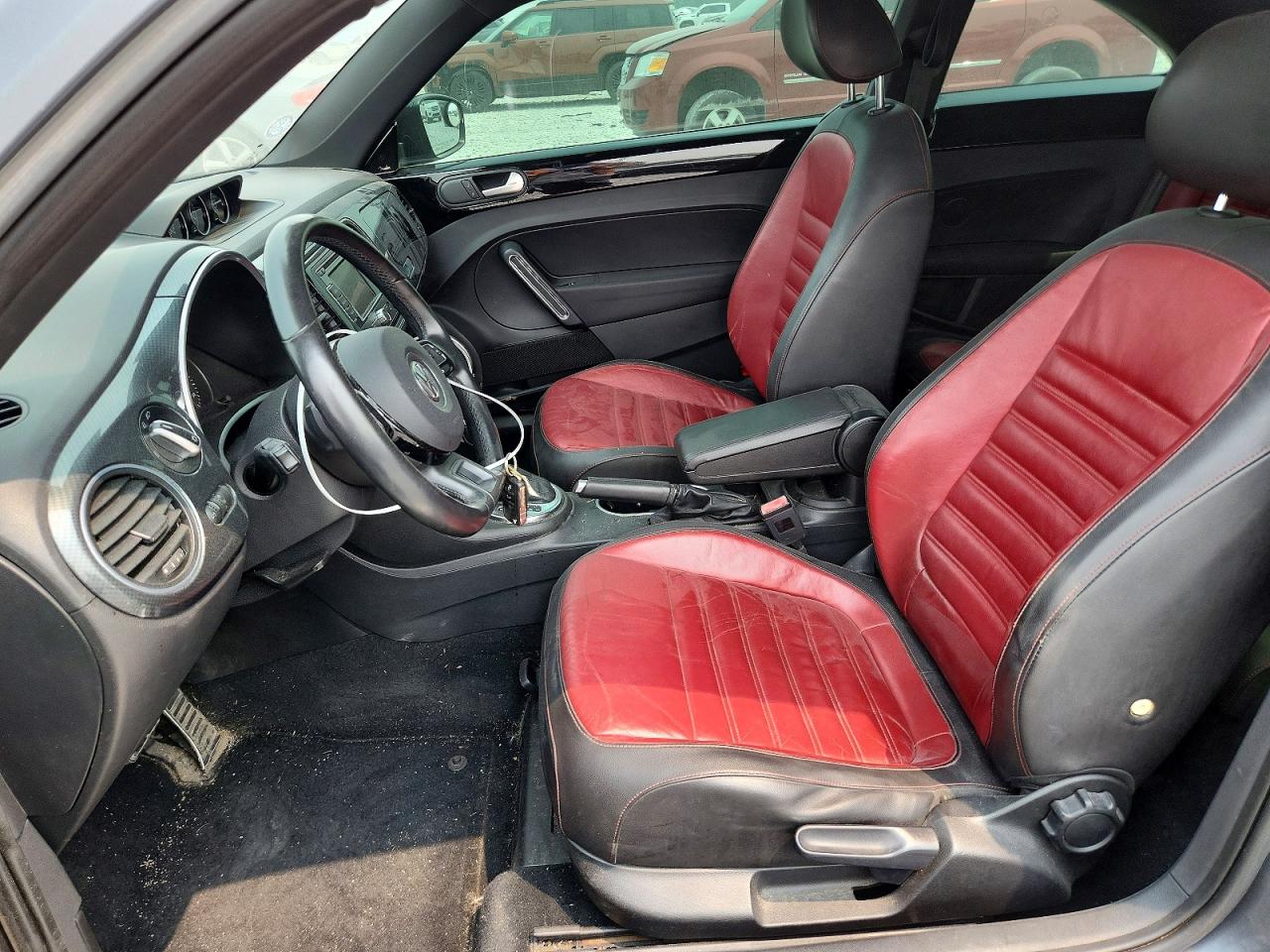 2012 VOLKSWAGEN BEETLE