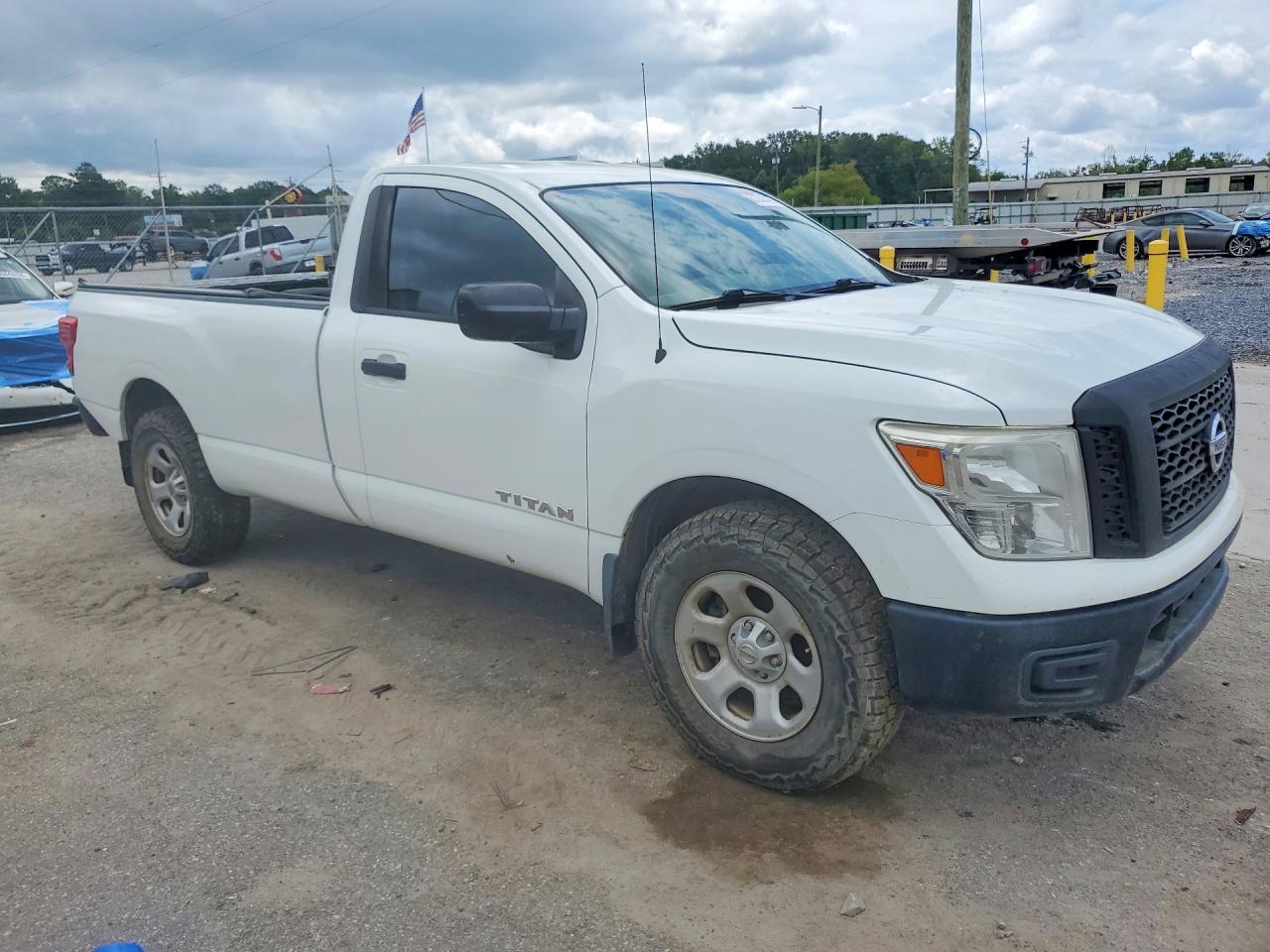 2017 NISSAN TITAN