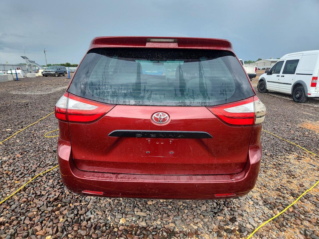 2017 TOYOTA SIENNA
