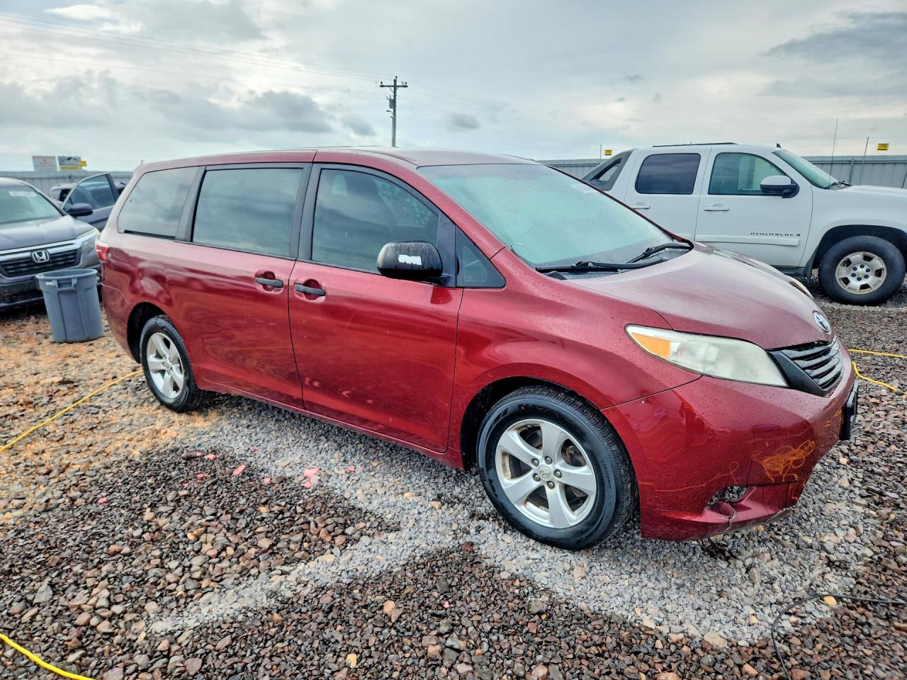 2017 TOYOTA SIENNA