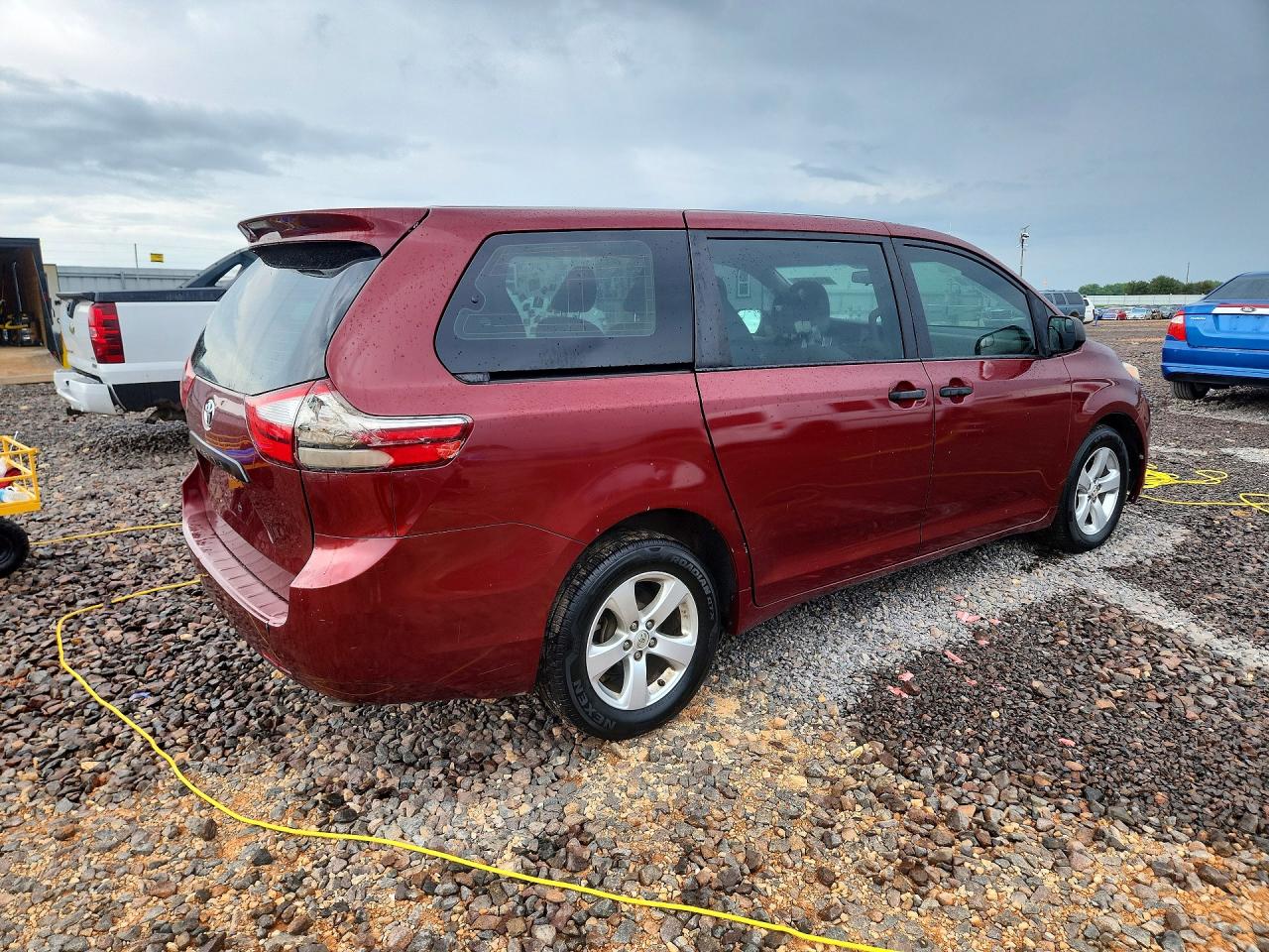2017 TOYOTA SIENNA