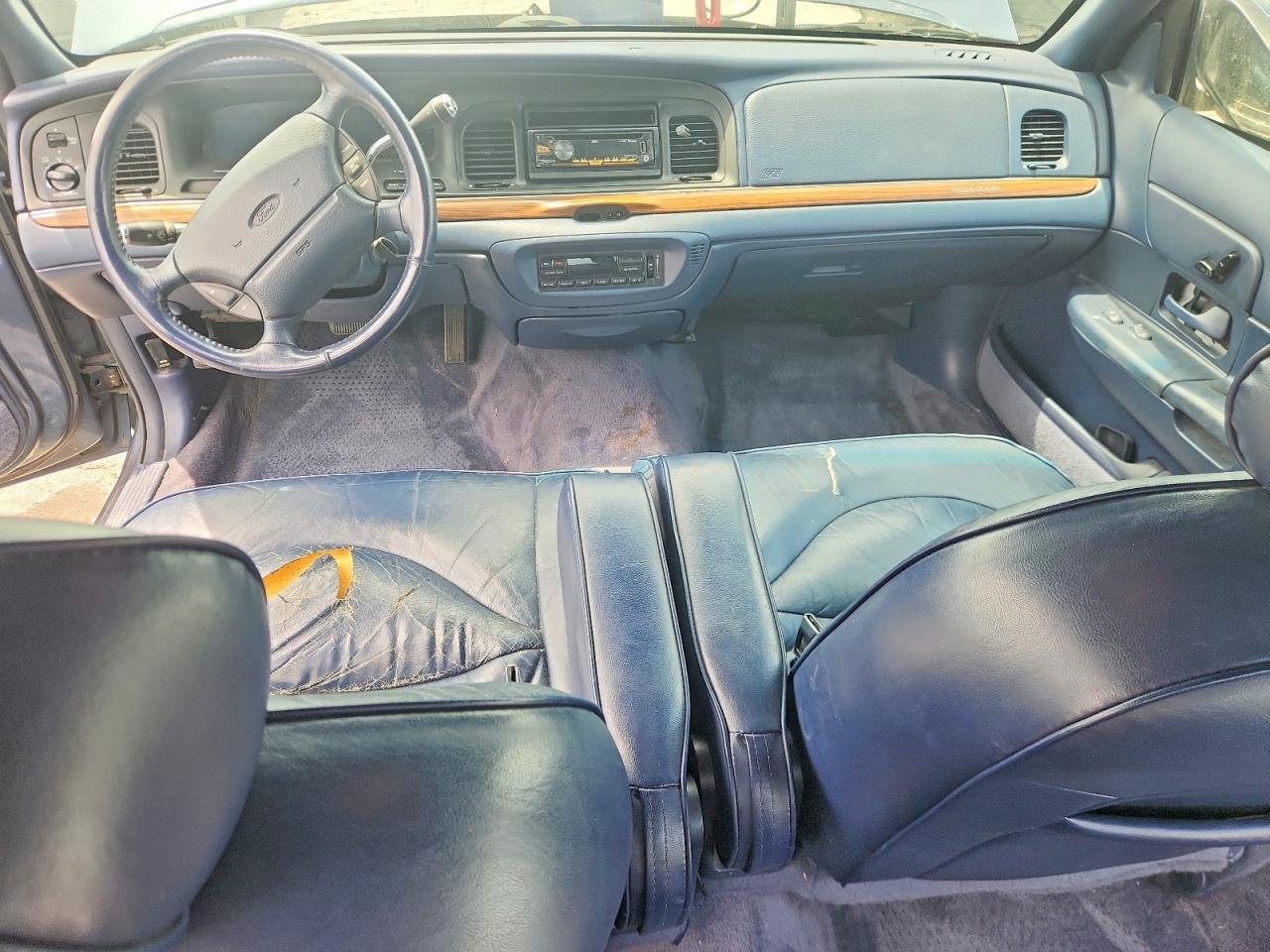 1996 FORD CROWN VIC