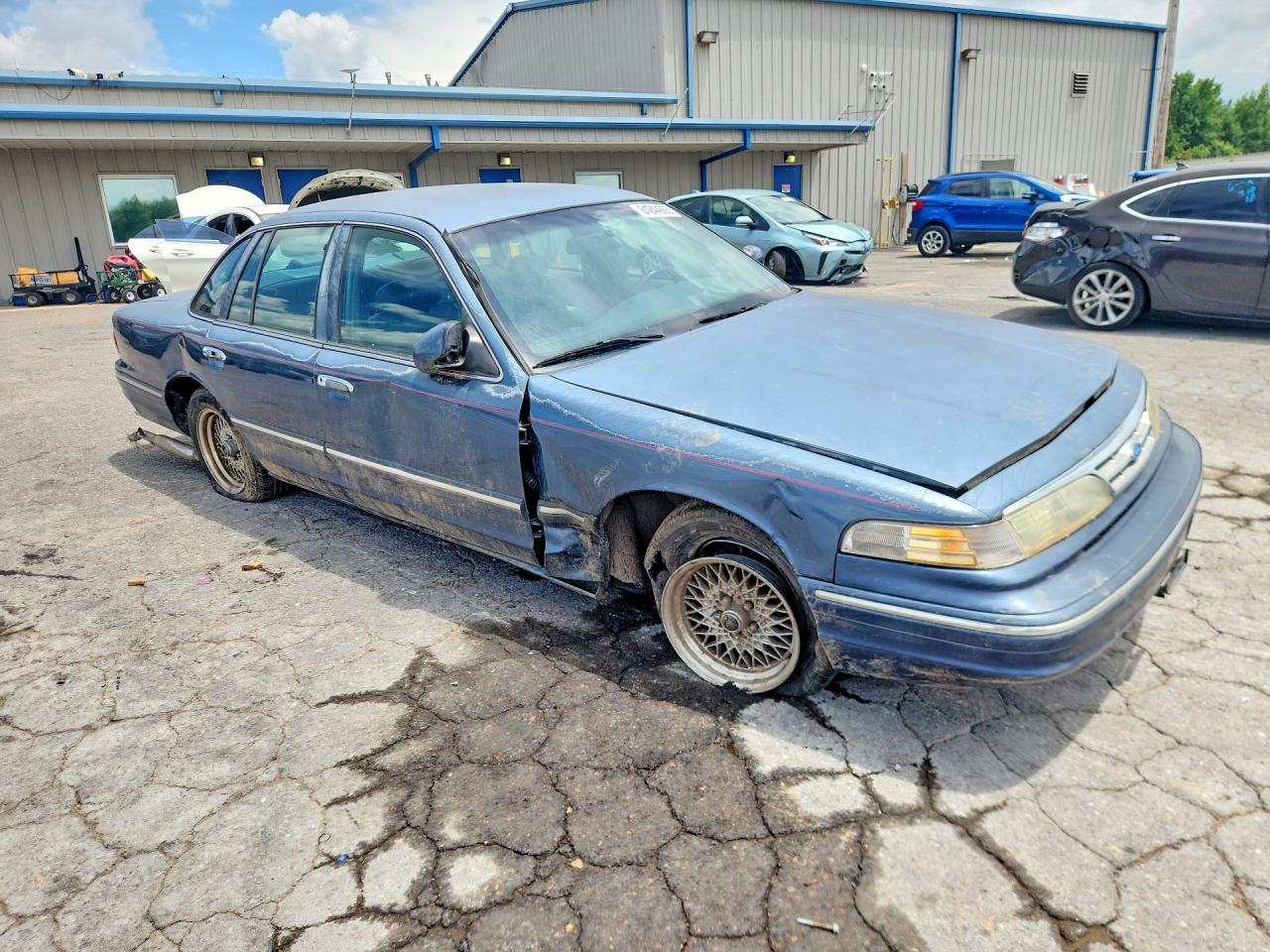 1996 FORD CROWN VIC