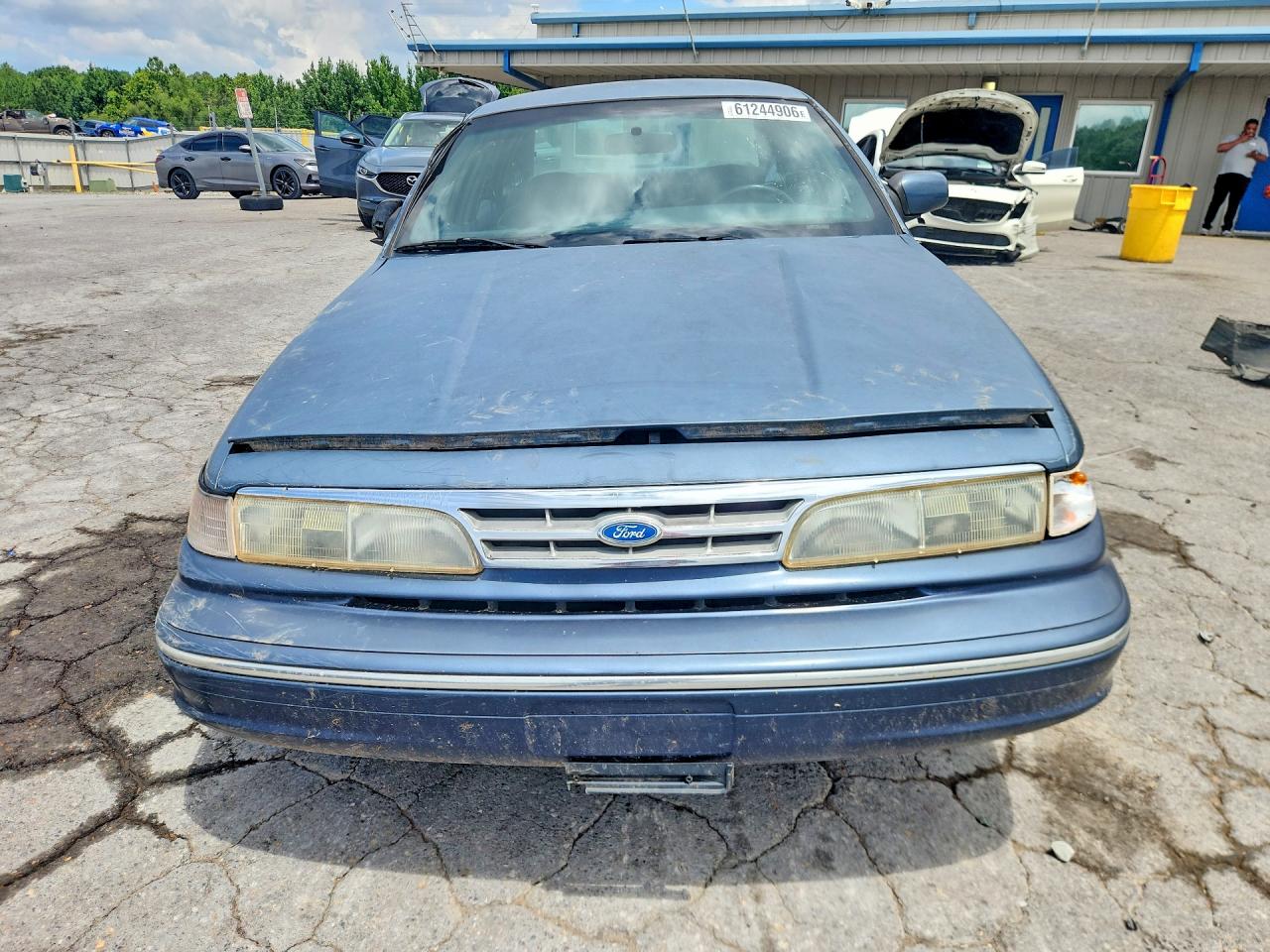 1996 FORD CROWN VIC