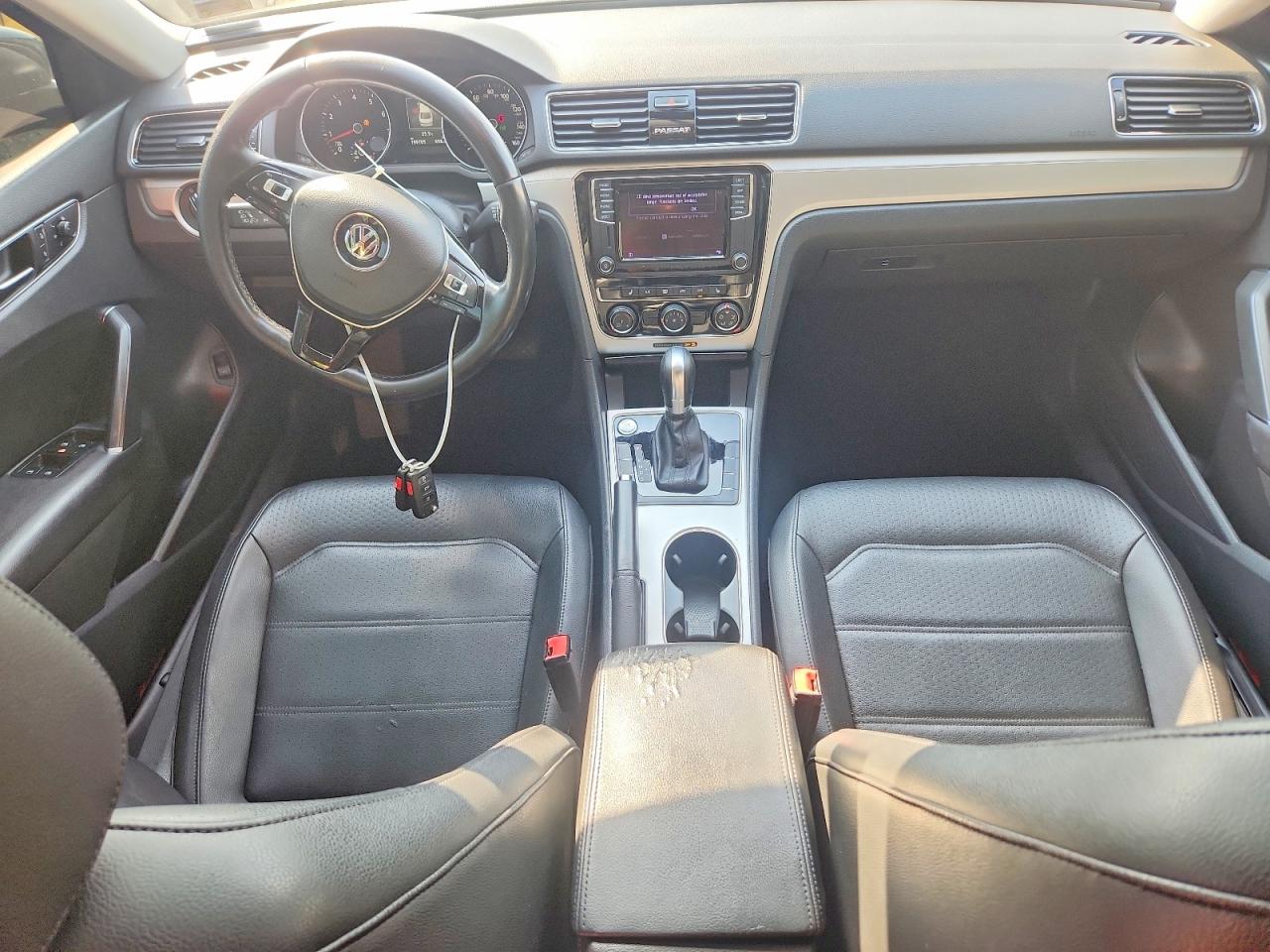 2019 VOLKSWAGEN PASSAT