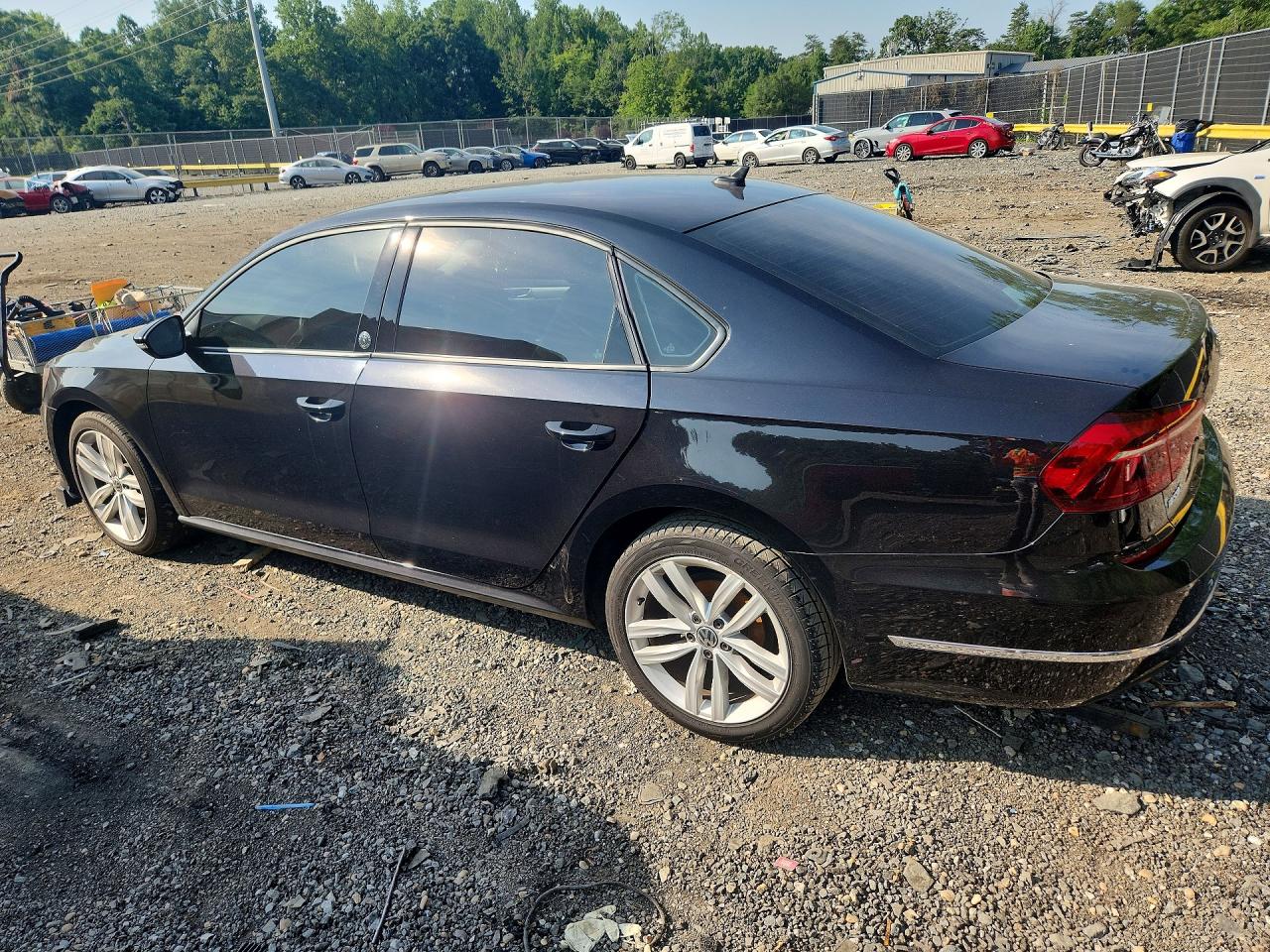 2019 VOLKSWAGEN PASSAT