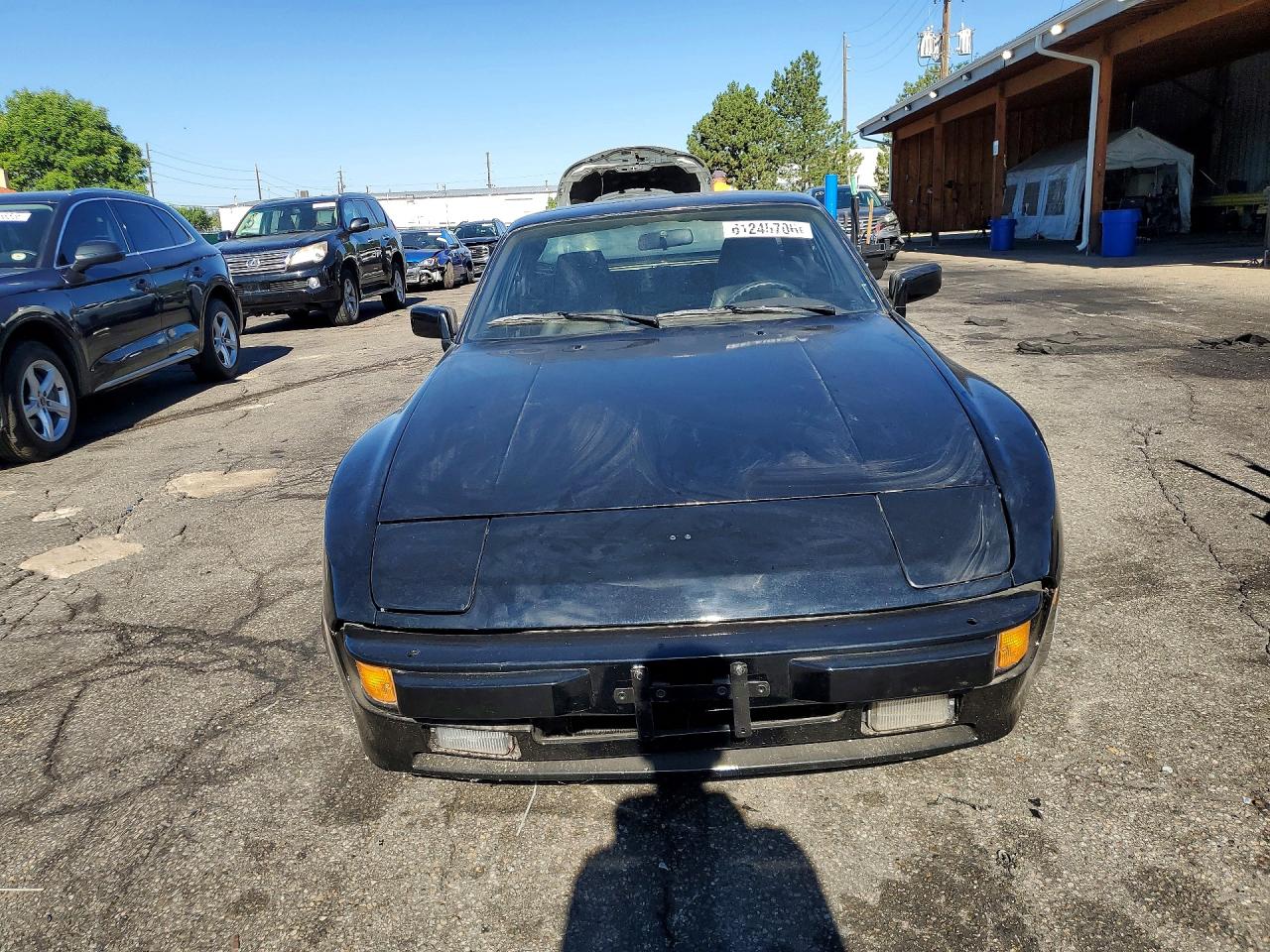 1985 PORSCHE 944