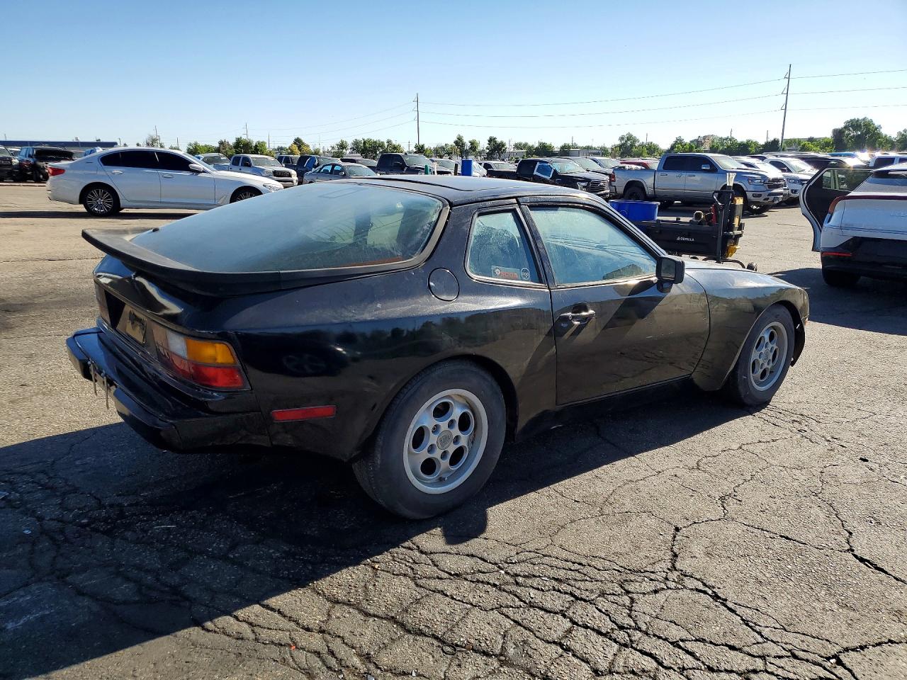 1985 PORSCHE 944