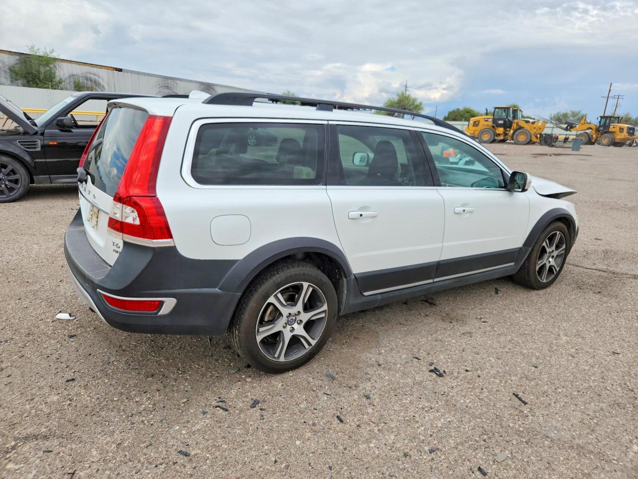 2014 VOLVO XC70