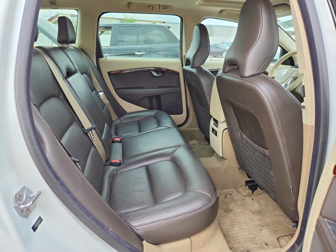 2014 VOLVO XC70