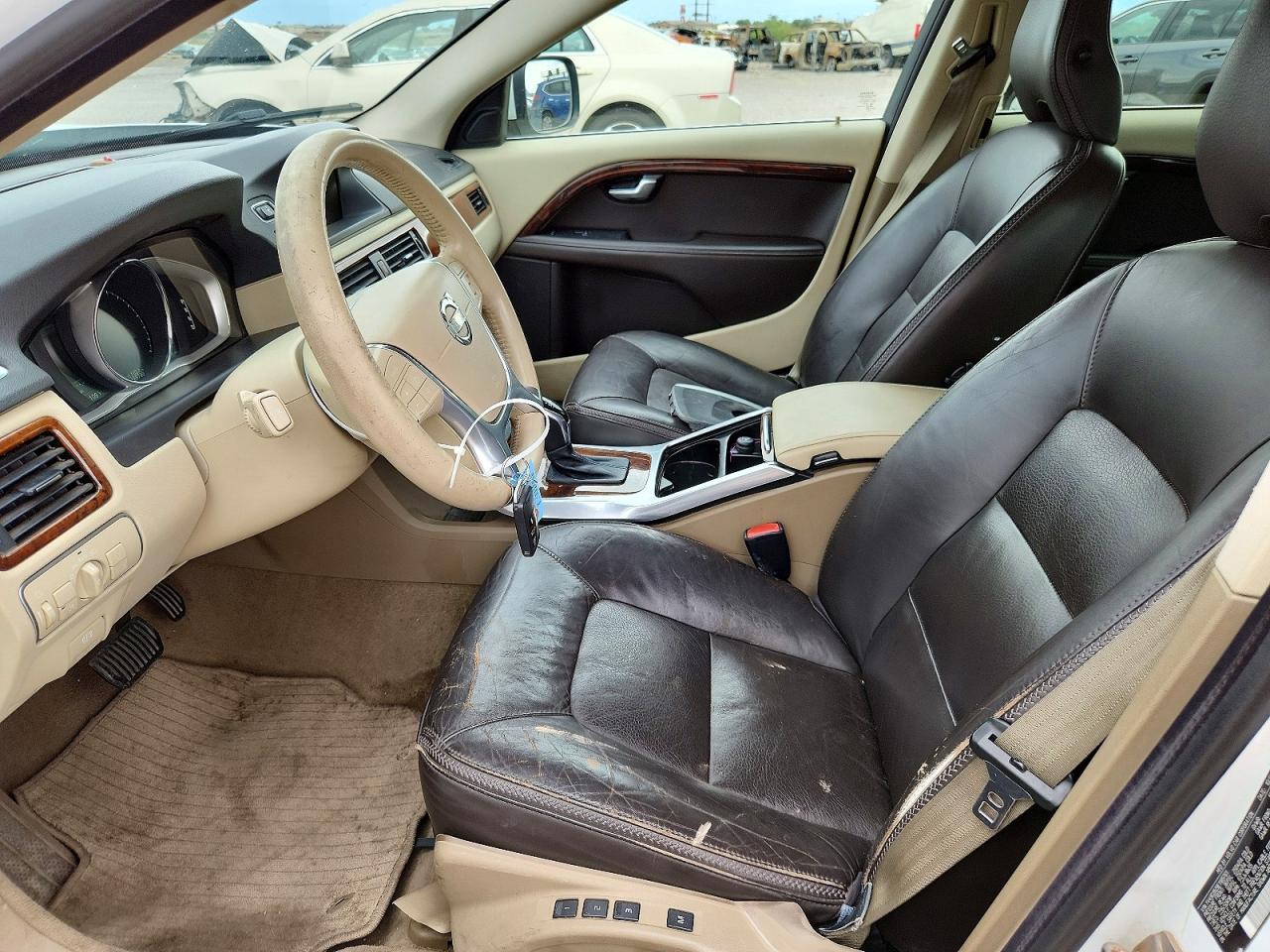 2014 VOLVO XC70