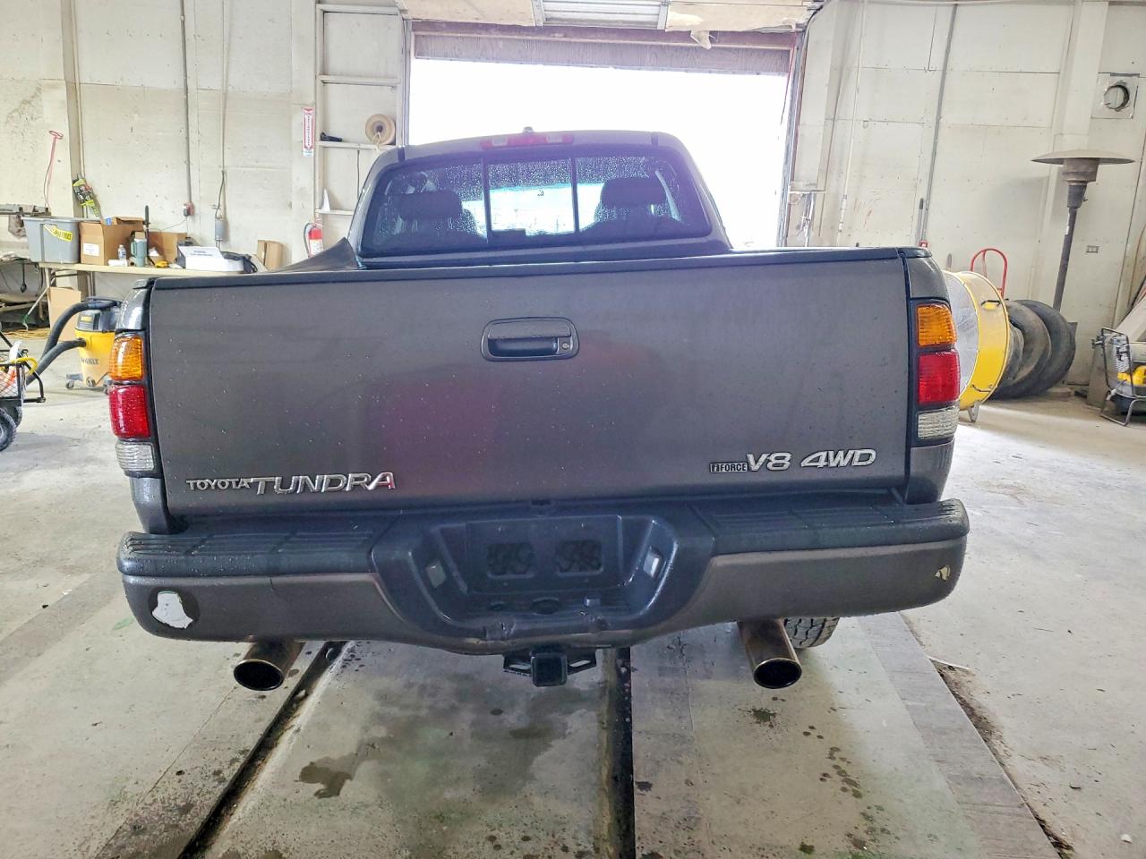 2003 TOYOTA TUNDRA