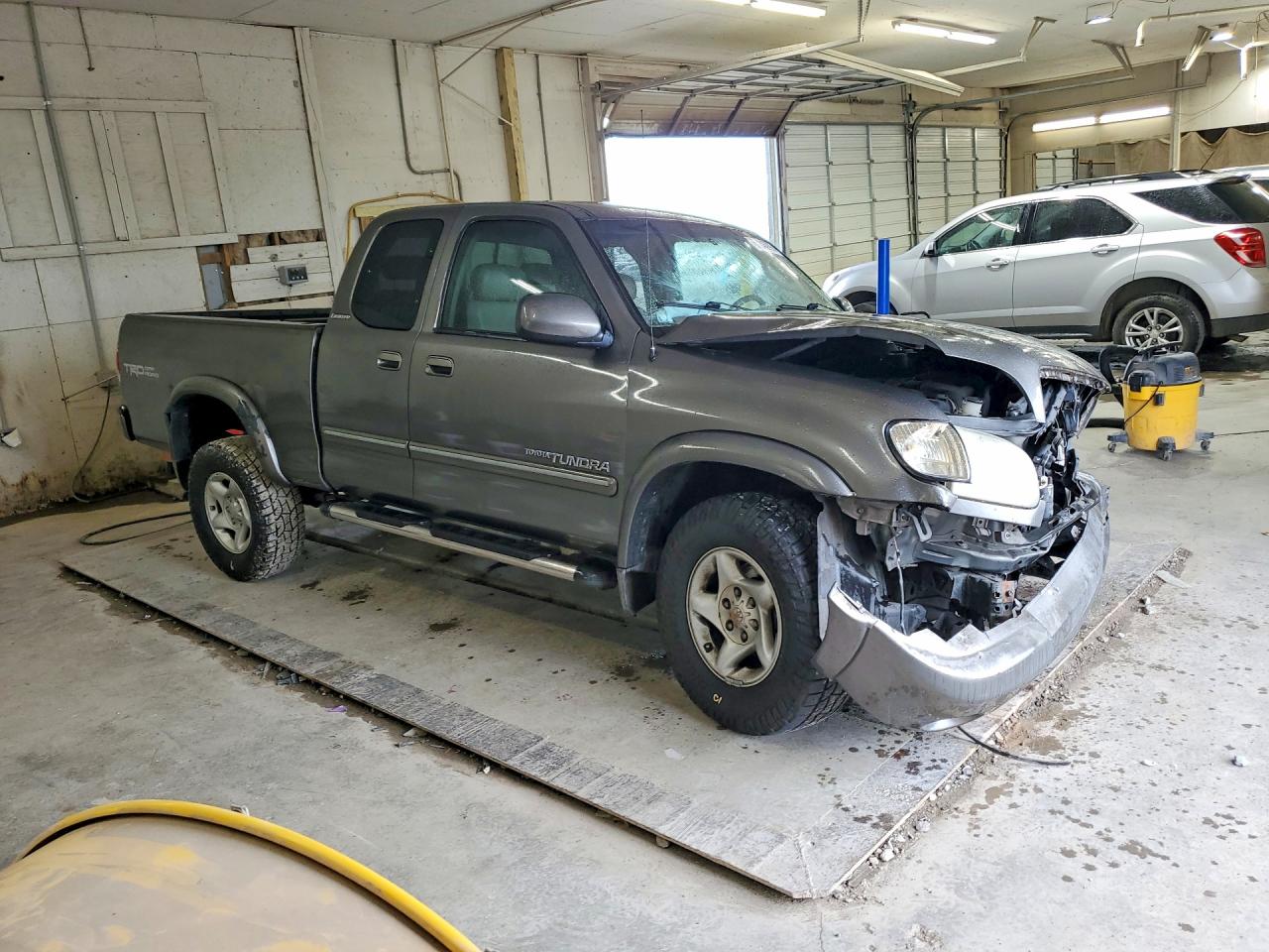 2003 TOYOTA TUNDRA