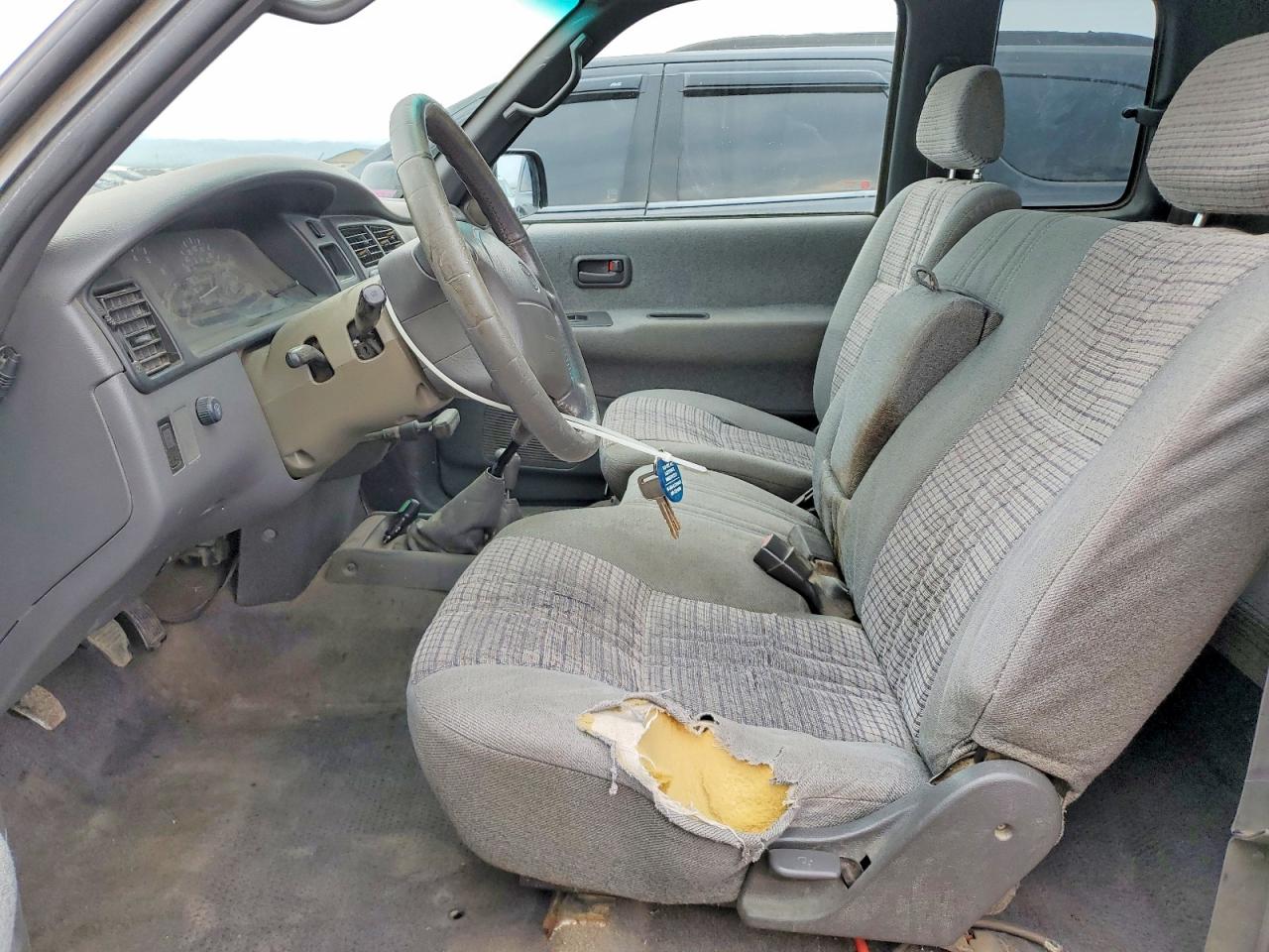 1996 TOYOTA T100