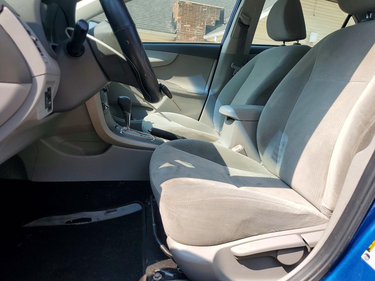 2010 TOYOTA COROLLA