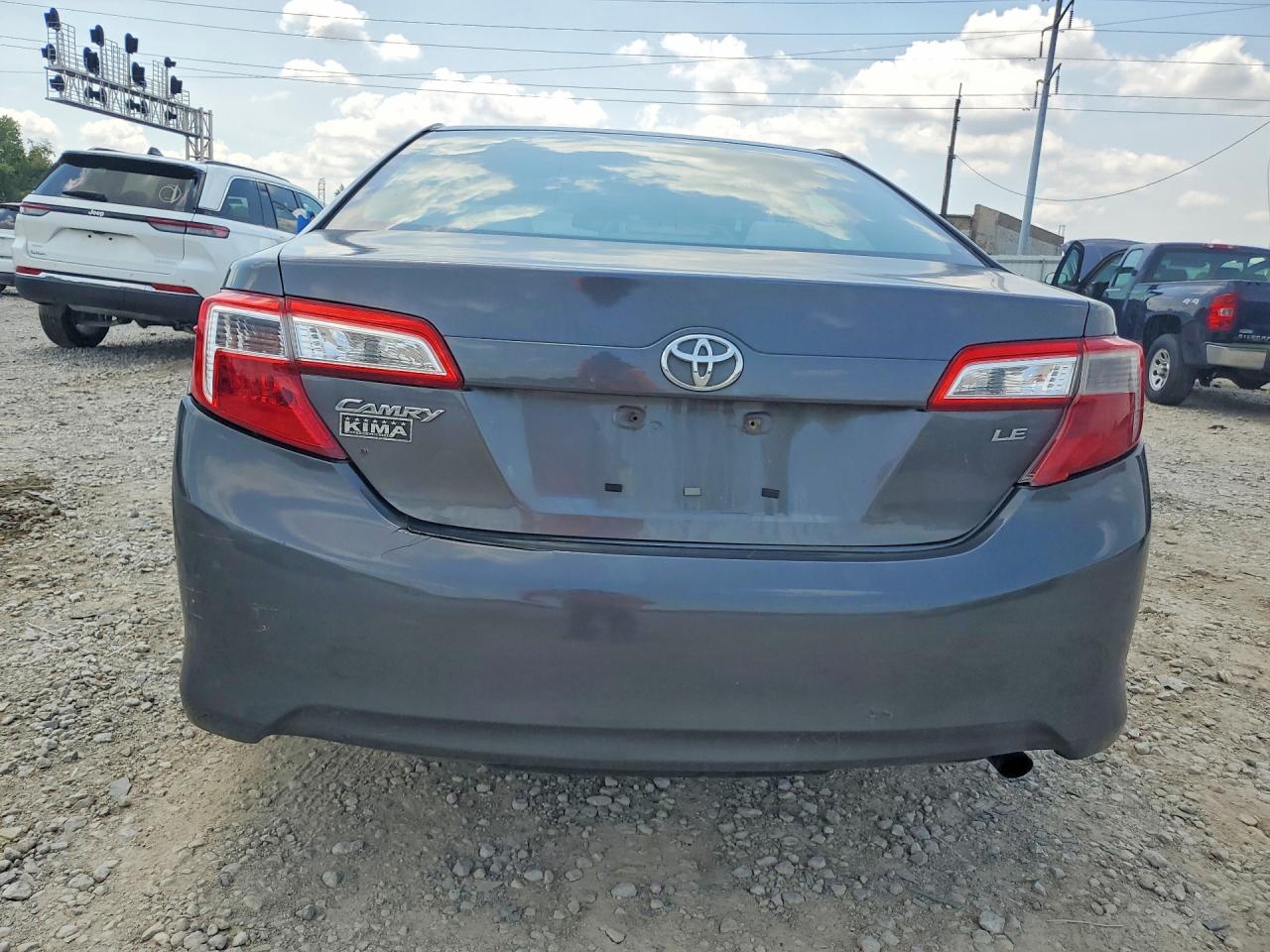 2012 TOYOTA CAMRY