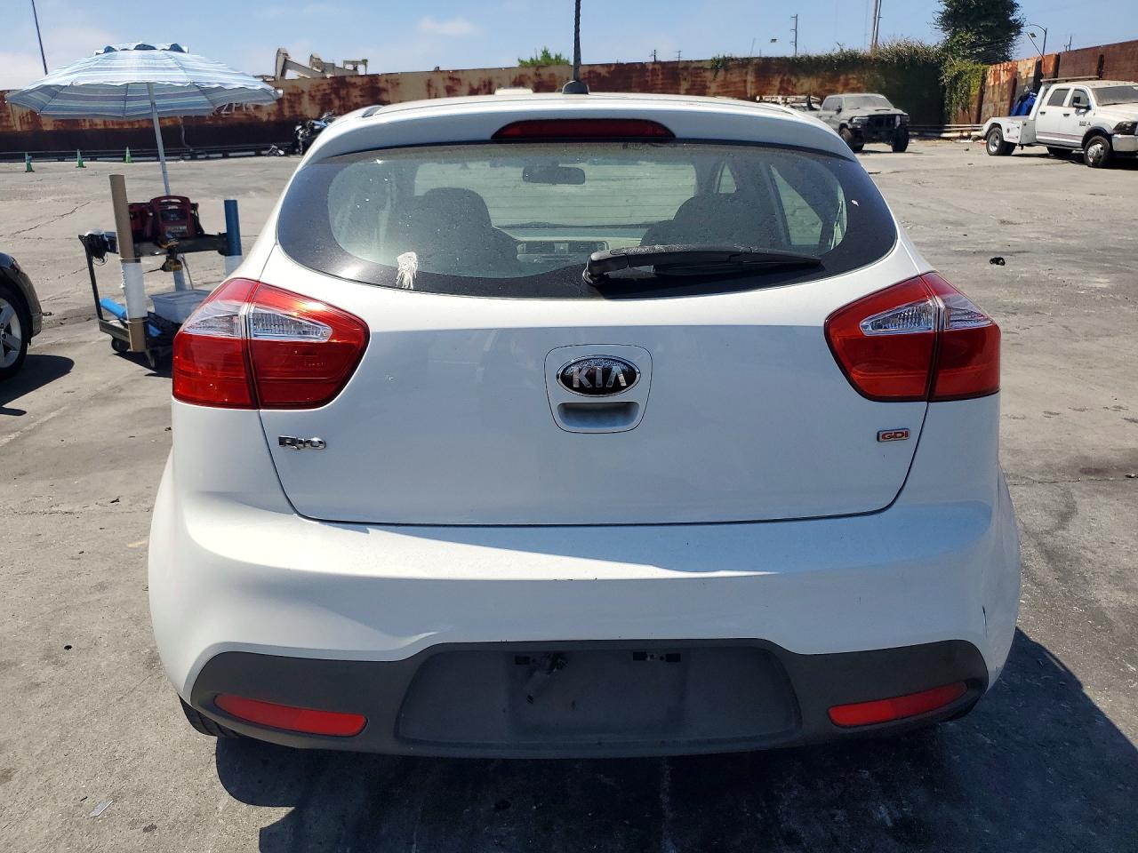 2013 KIA RIO