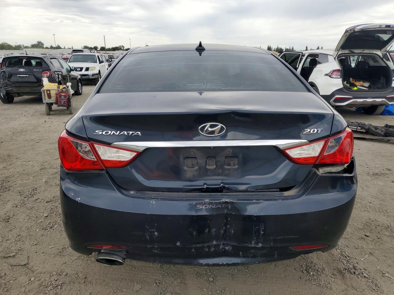 2013 HYUNDAI SONATA