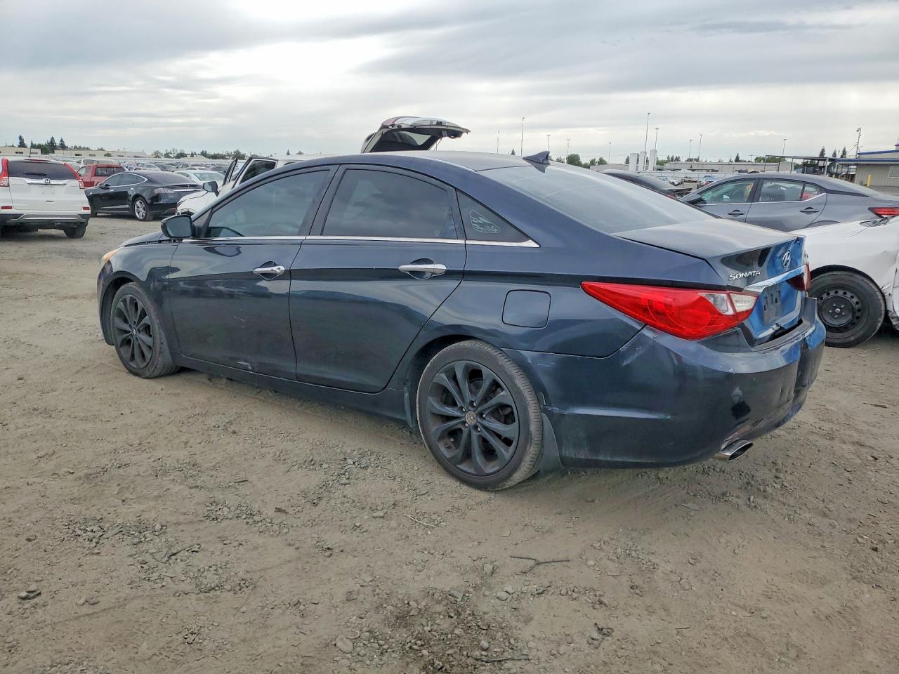 2013 HYUNDAI SONATA