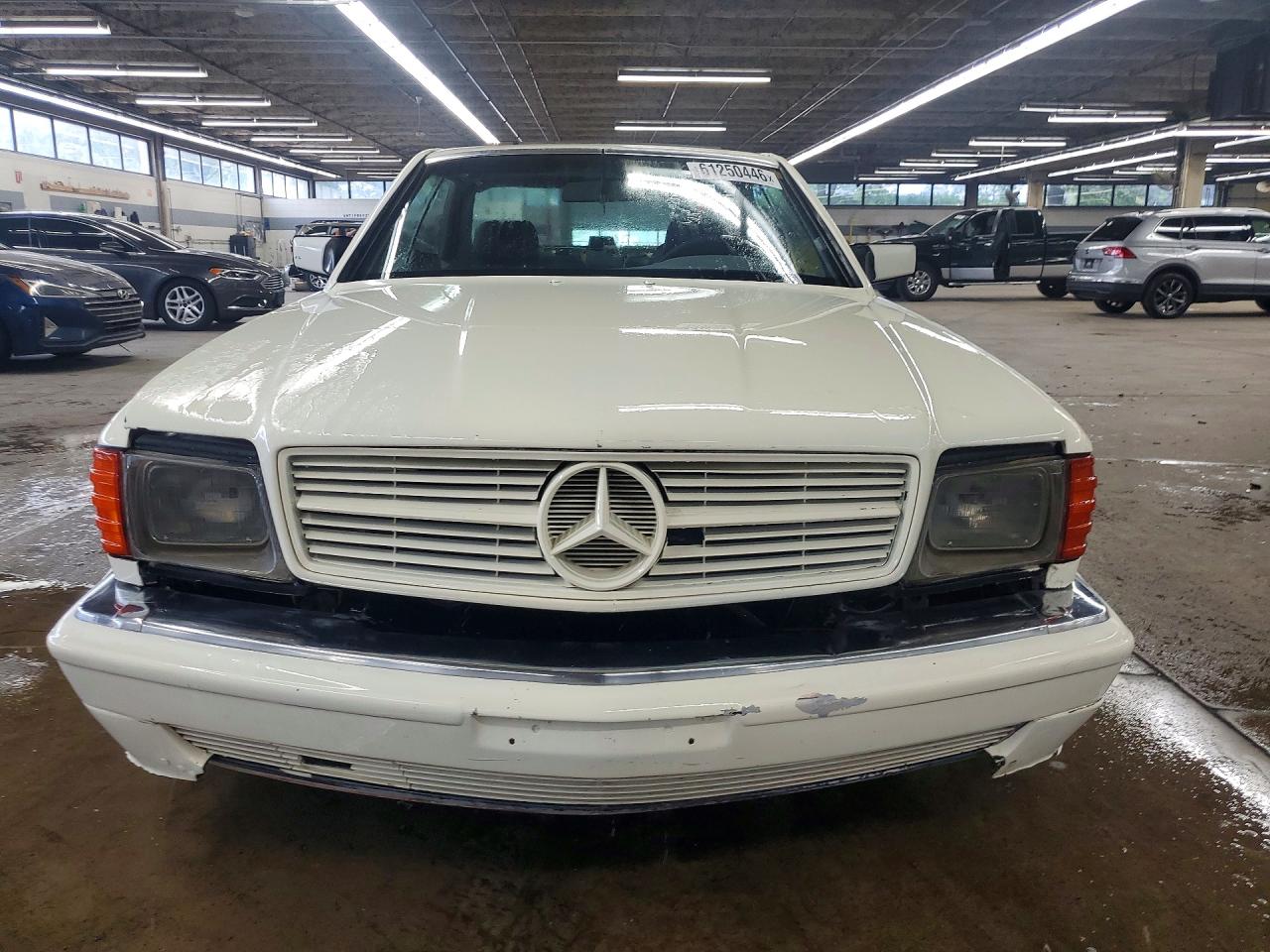1984 MERCEDES-BENZ 500-CLASS