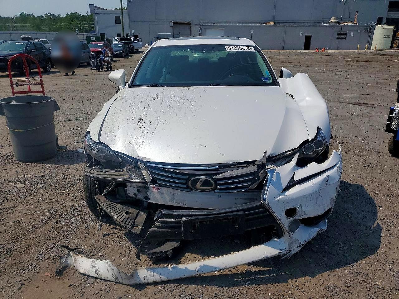 2016 LEXUS IS