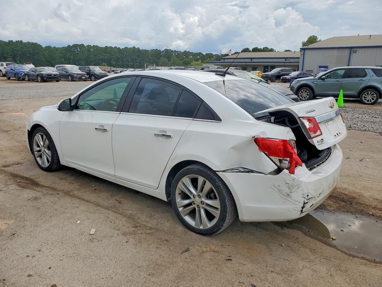 2011 CHEVROLET CRUZE