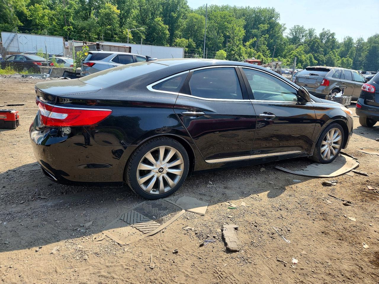 2012 HYUNDAI AZERA