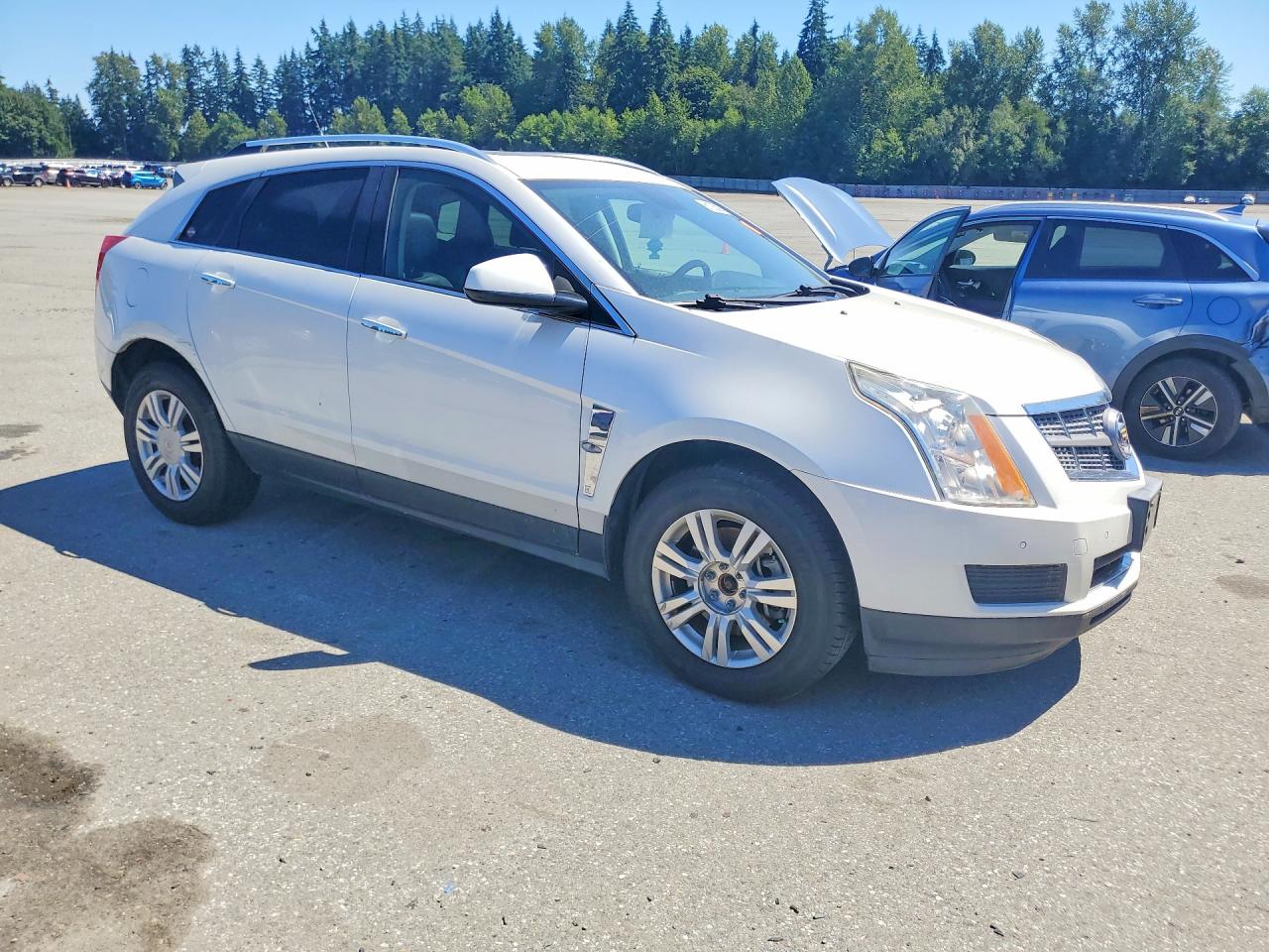 2011 CADILLAC SRX