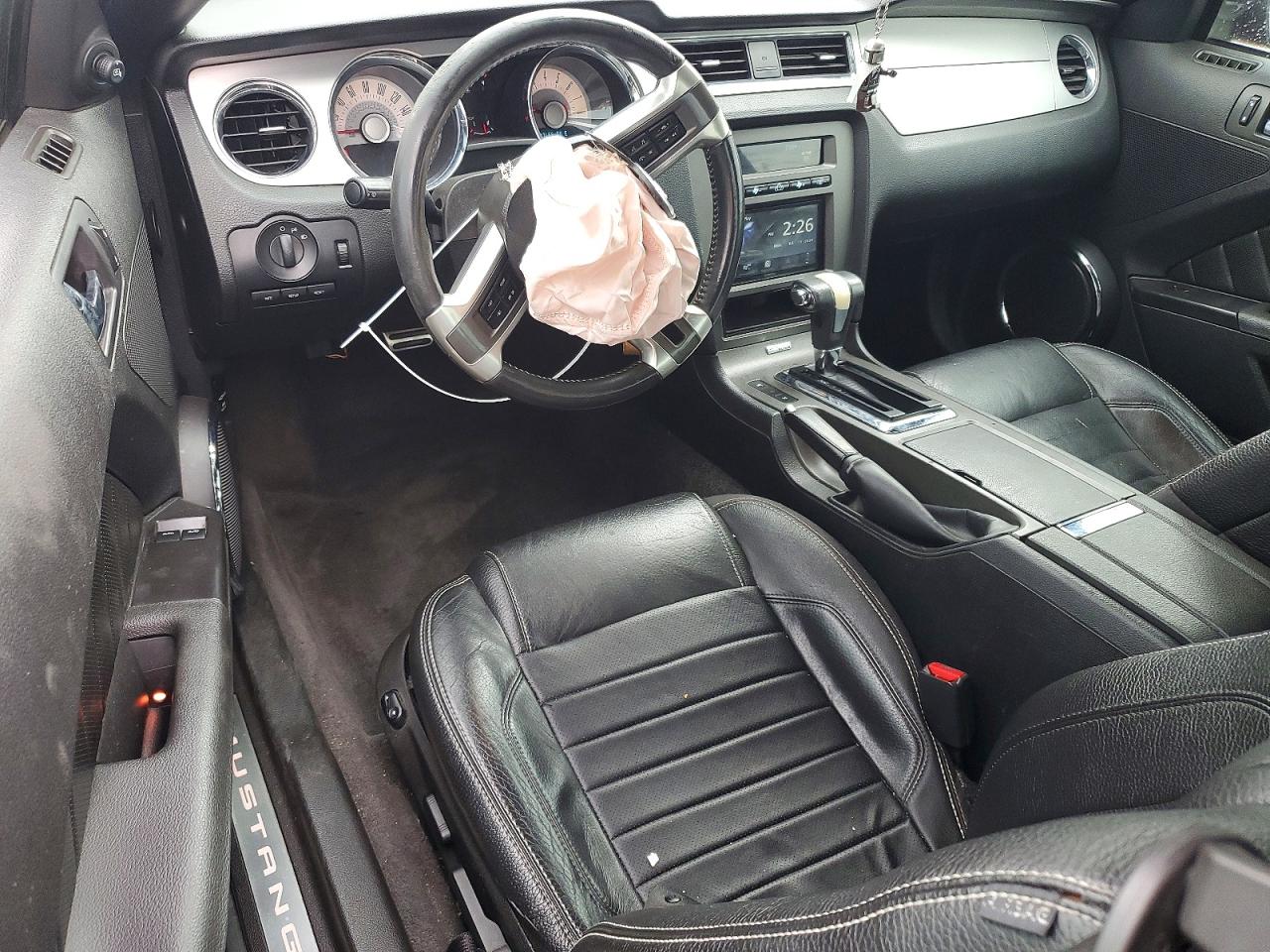 2011 FORD MUSTANG