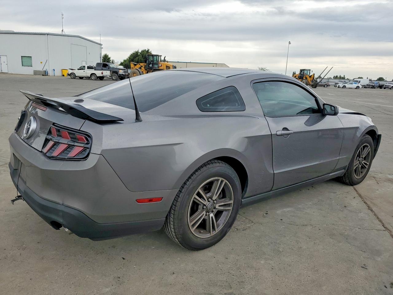 2011 FORD MUSTANG