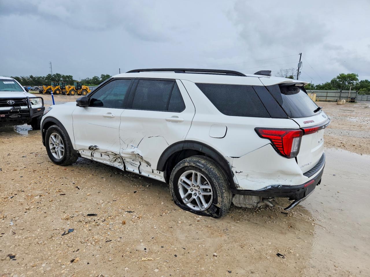 2025 FORD EXPLORER