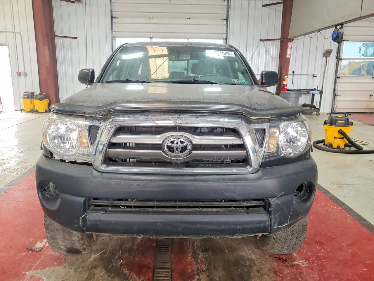 2010 TOYOTA TACOMA