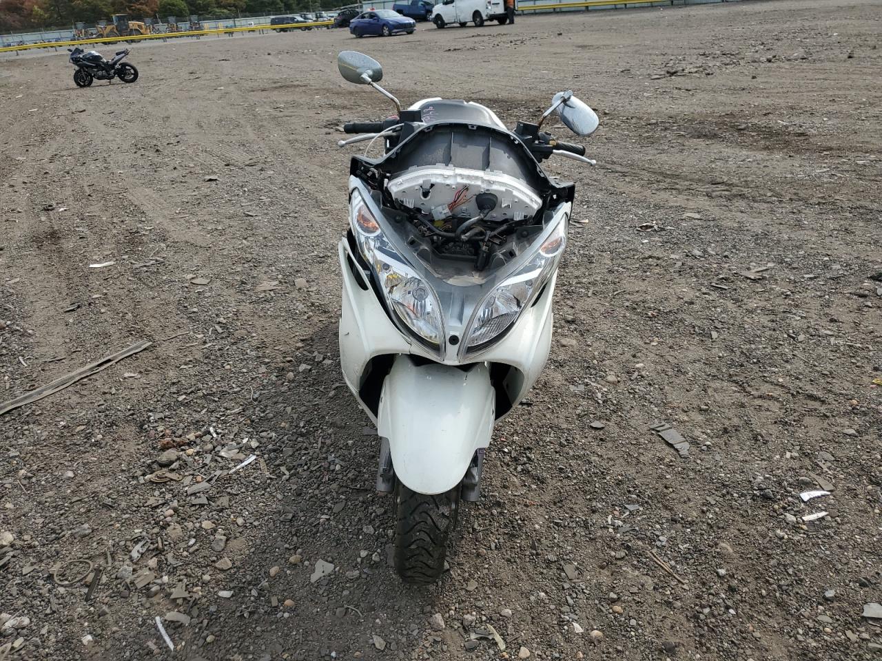 2011 SUZUKI AN400 A