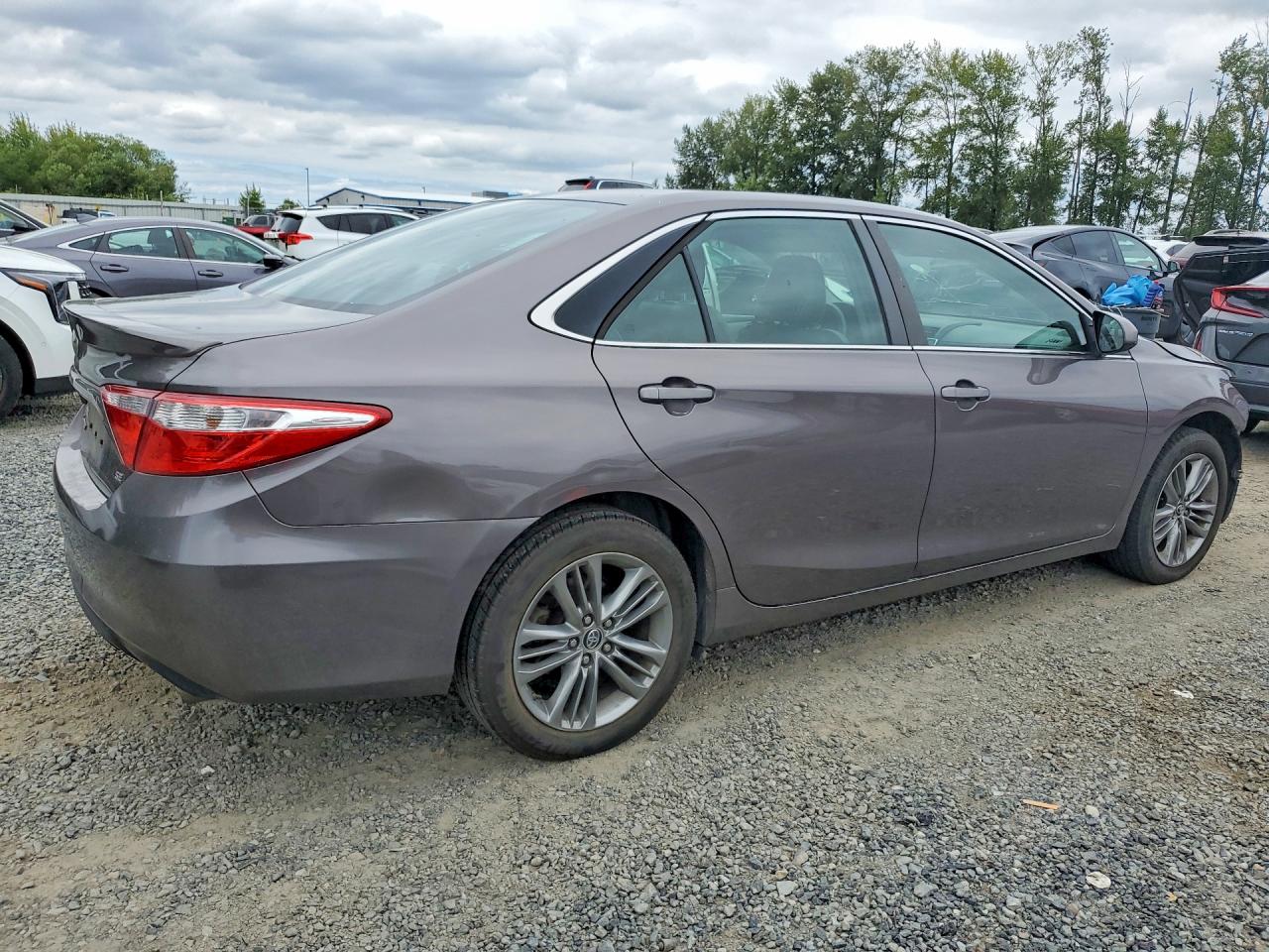 2015 TOYOTA CAMRY