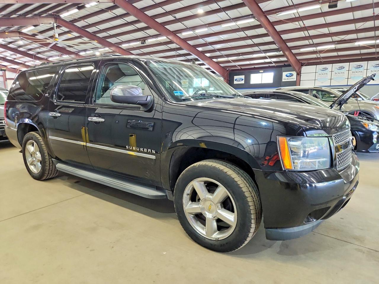 2014 CHEVROLET SUBURBAN