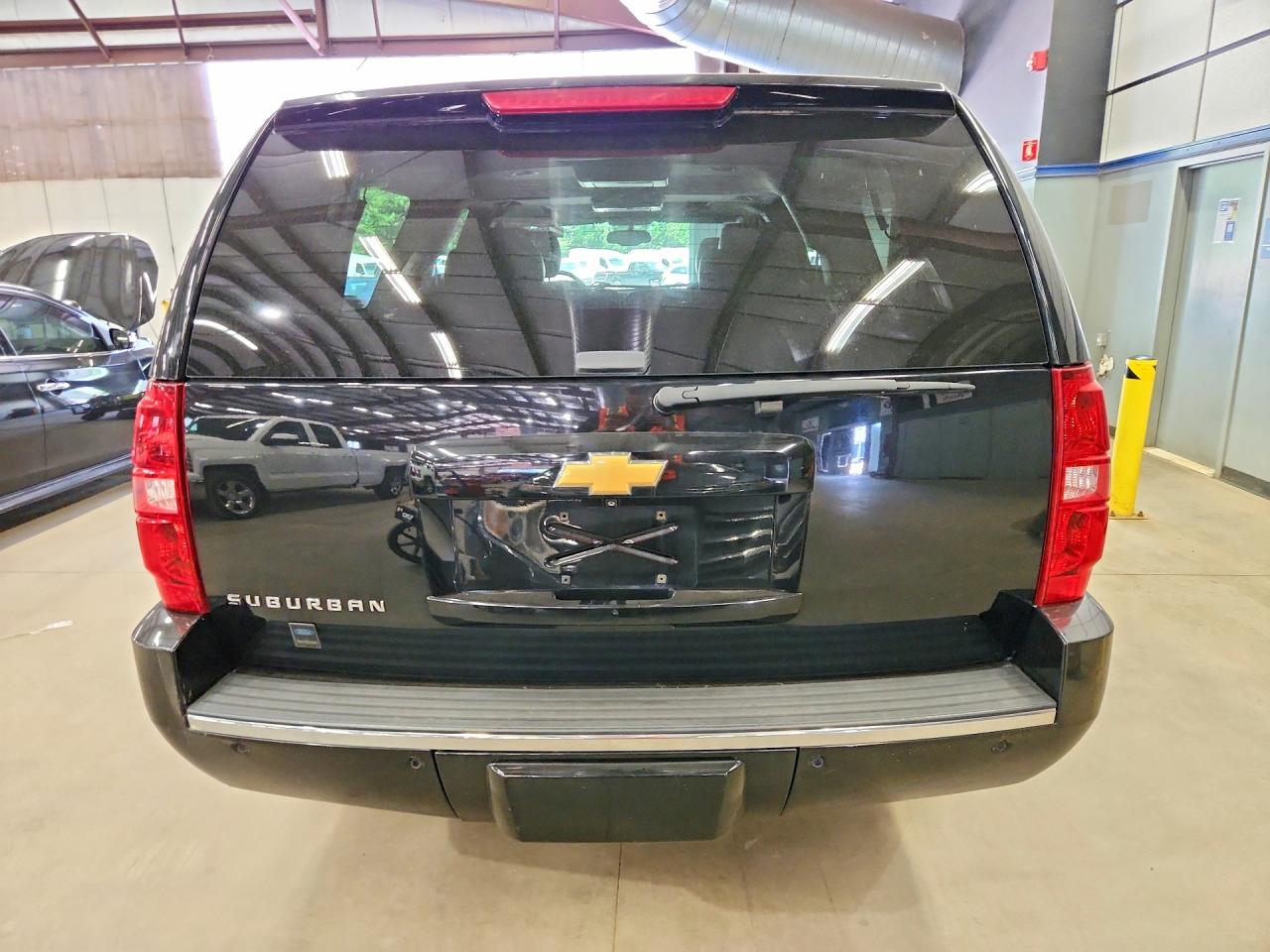 2014 CHEVROLET SUBURBAN