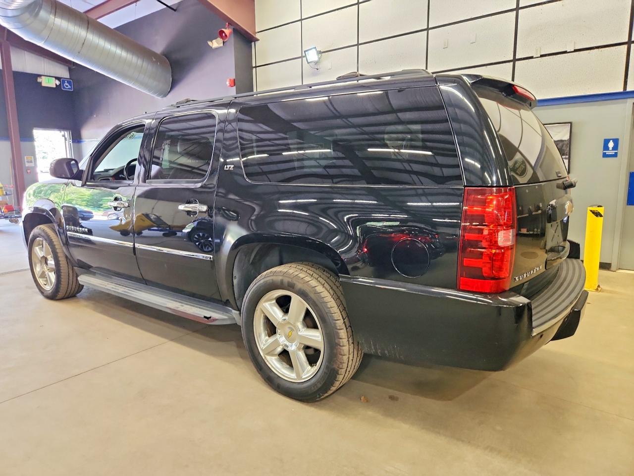 2014 CHEVROLET SUBURBAN