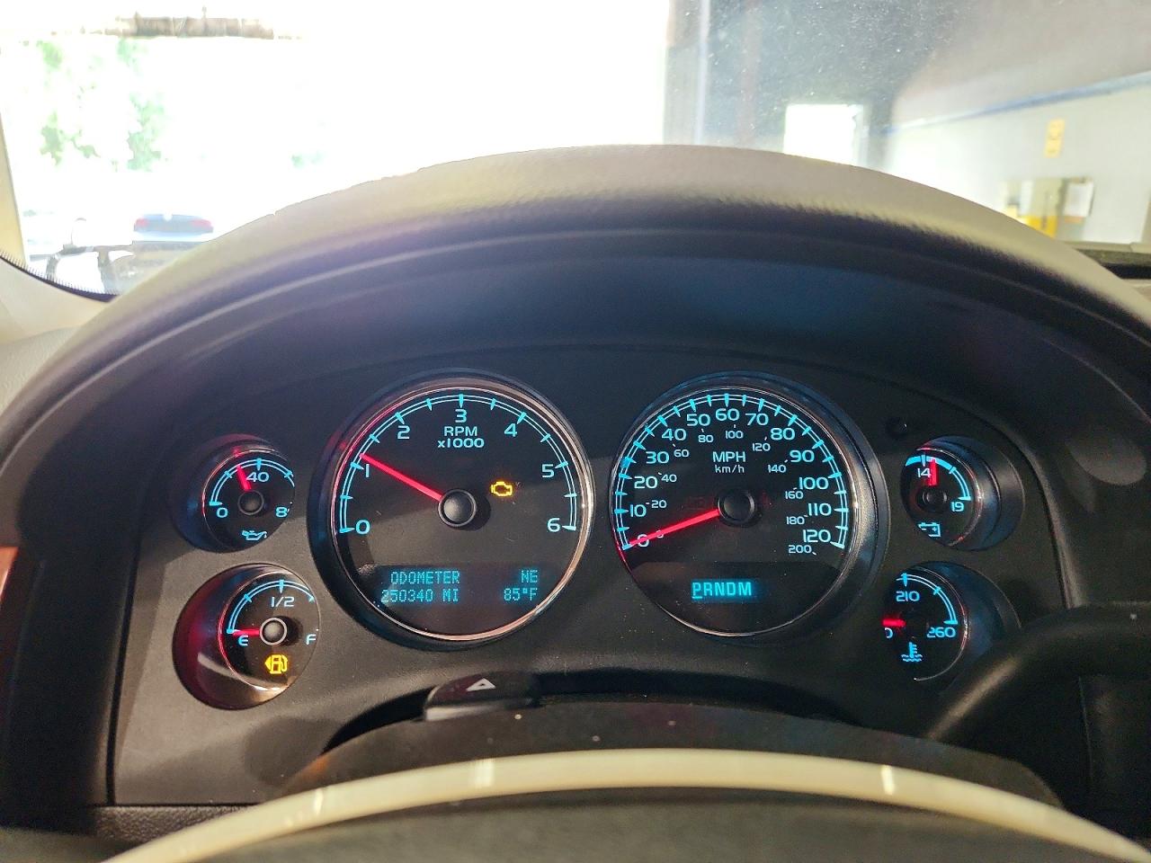 2014 CHEVROLET SUBURBAN