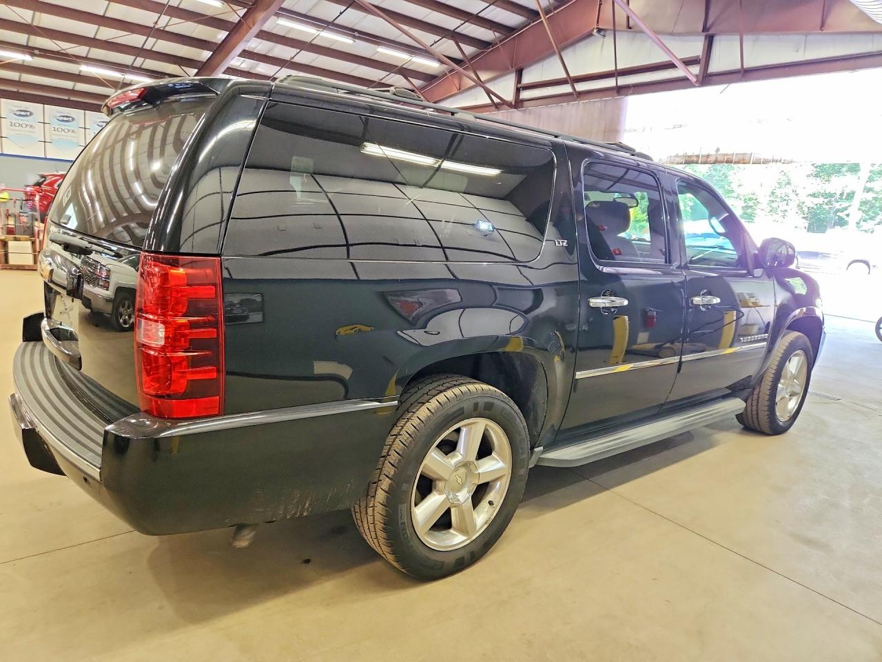 2014 CHEVROLET SUBURBAN