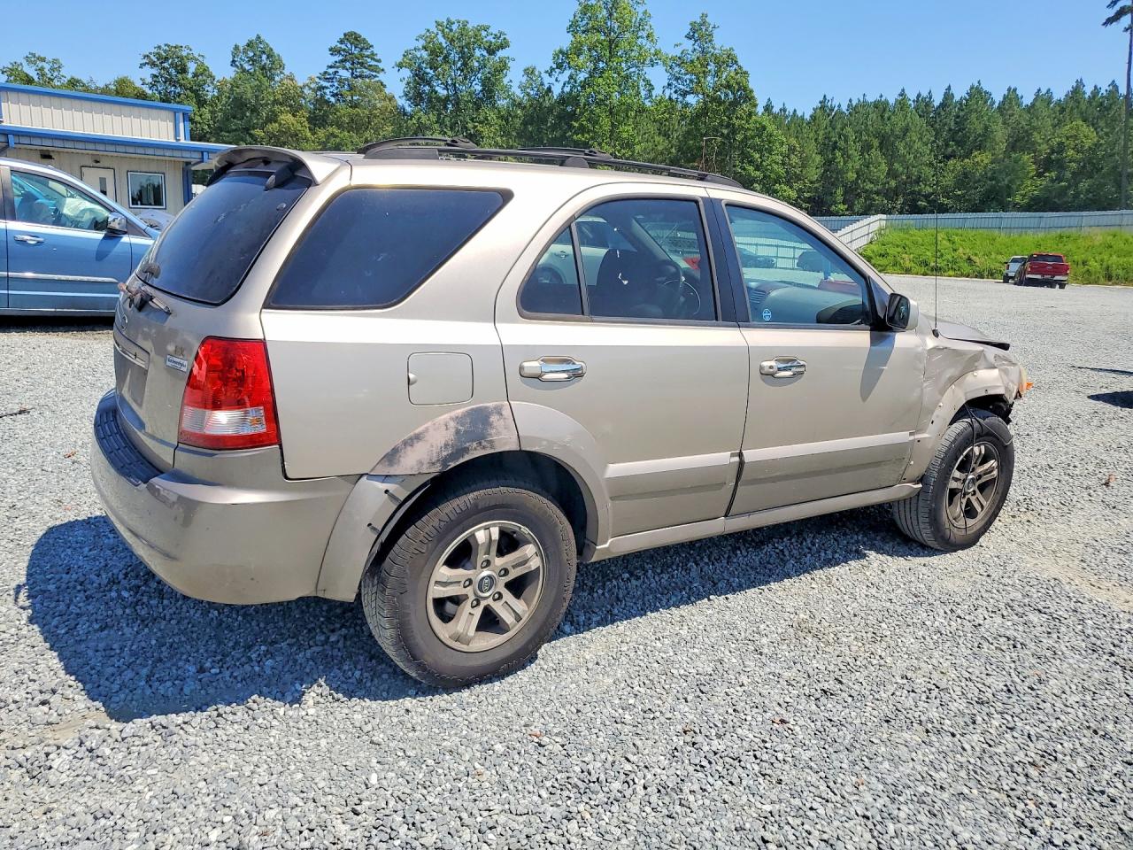 2005 KIA SORENTO