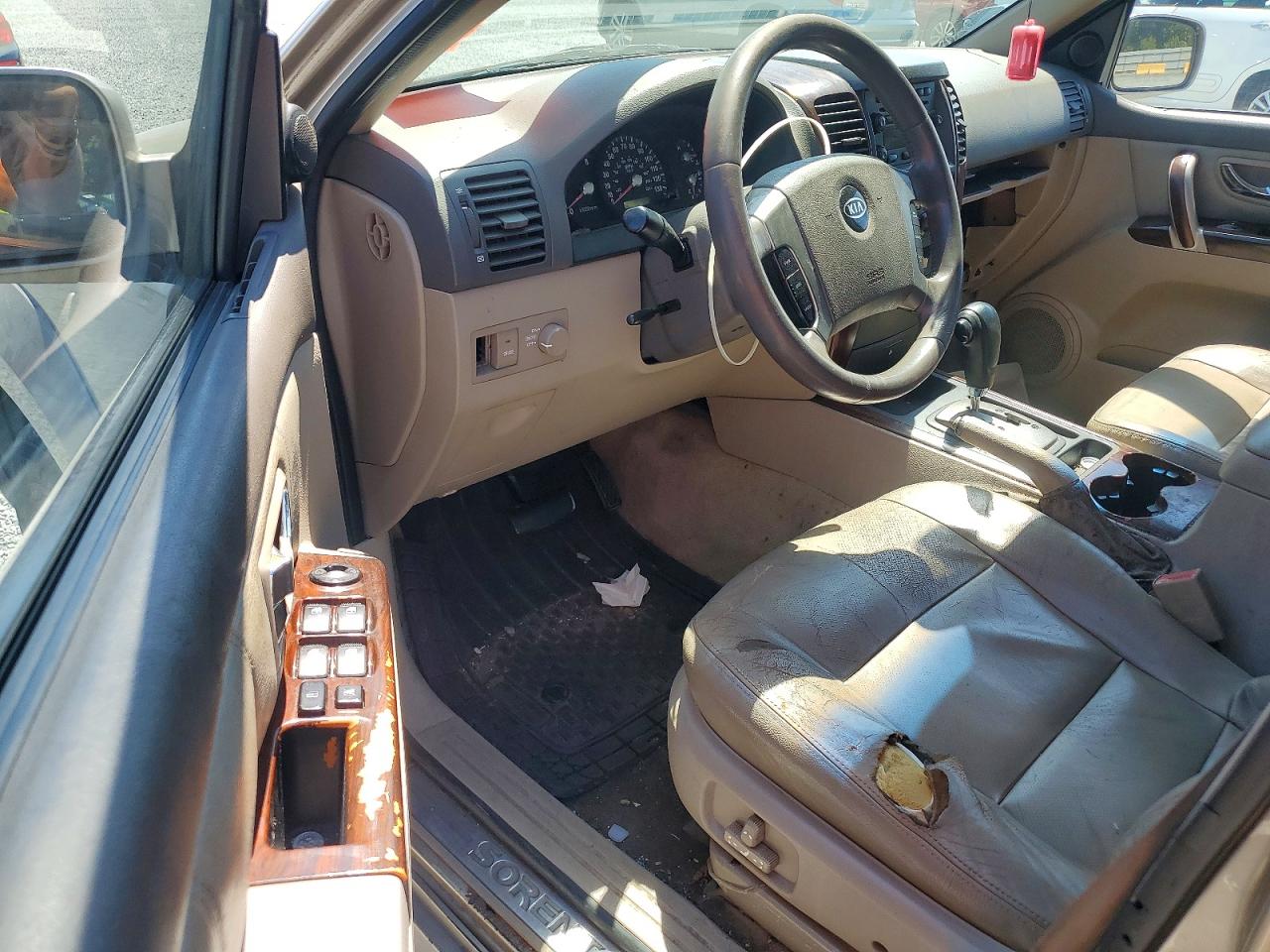 2005 KIA SORENTO