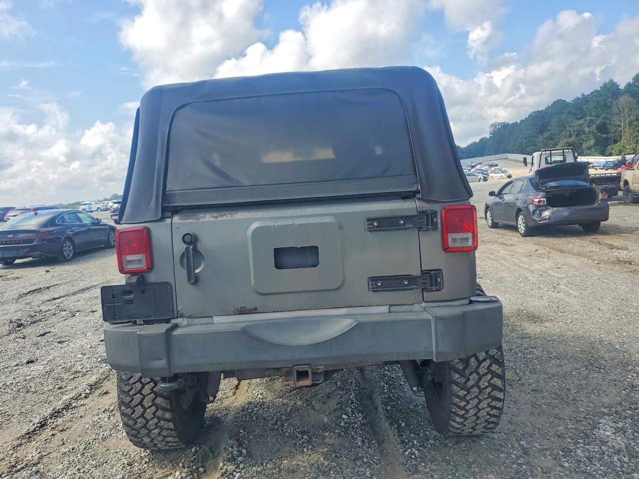 2011 JEEP WRANGLER