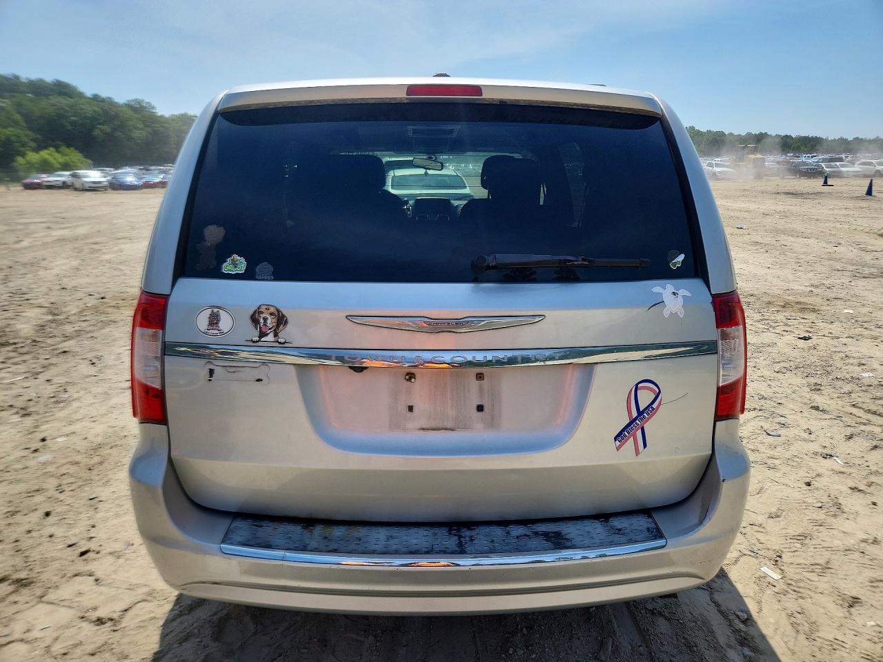 2011 CHRYSLER MINIVAN