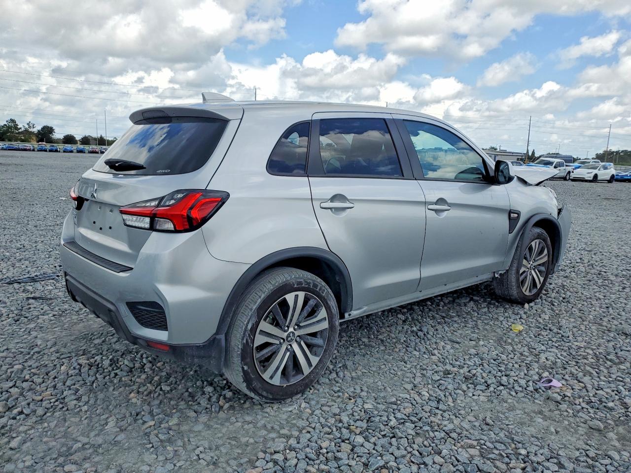 2025 MITSUBISHI OUTLANDER