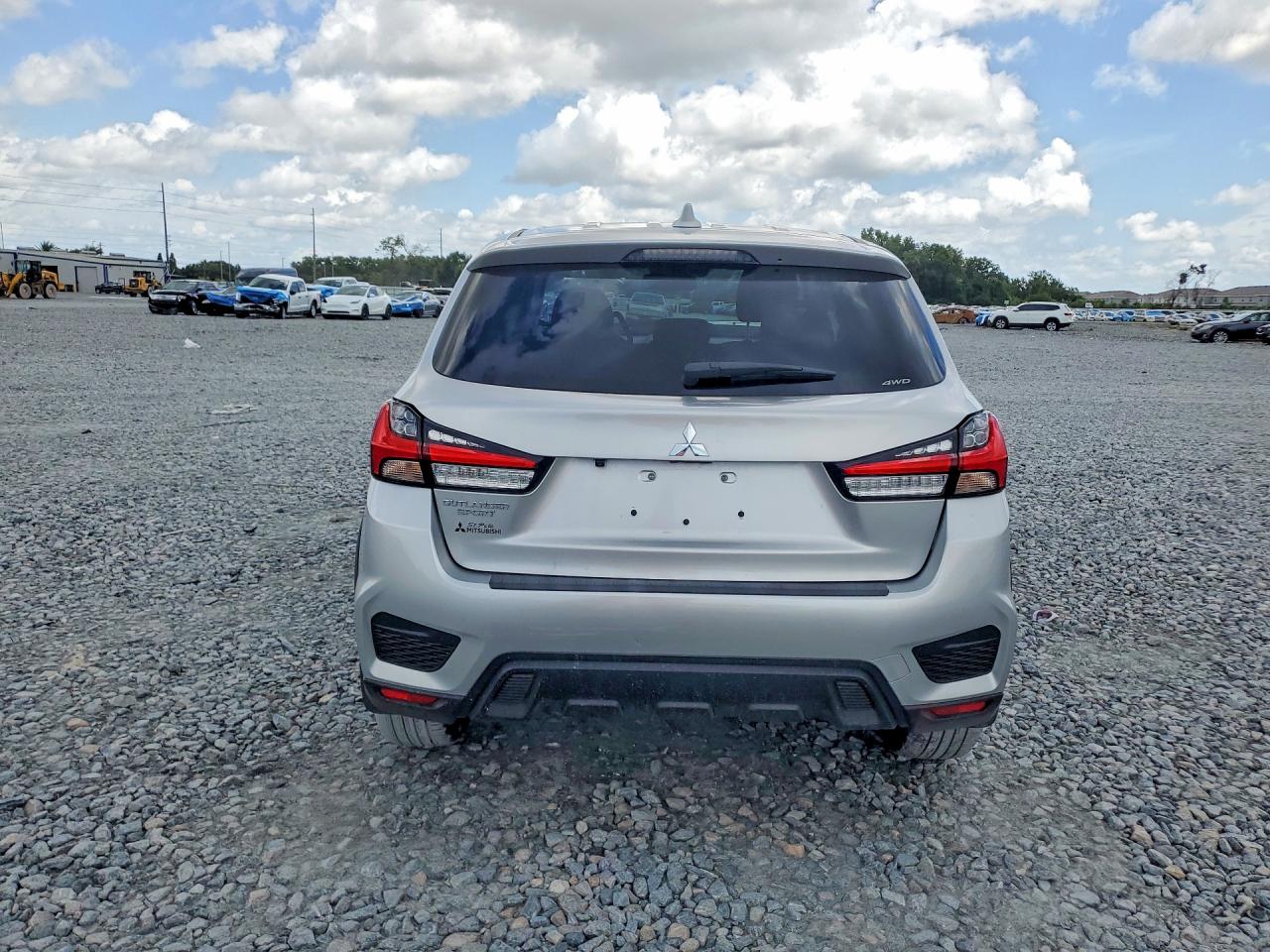 2025 MITSUBISHI OUTLANDER