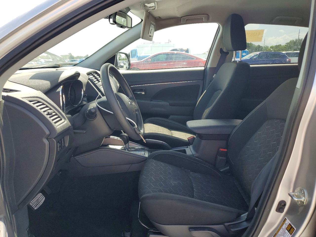2025 MITSUBISHI OUTLANDER